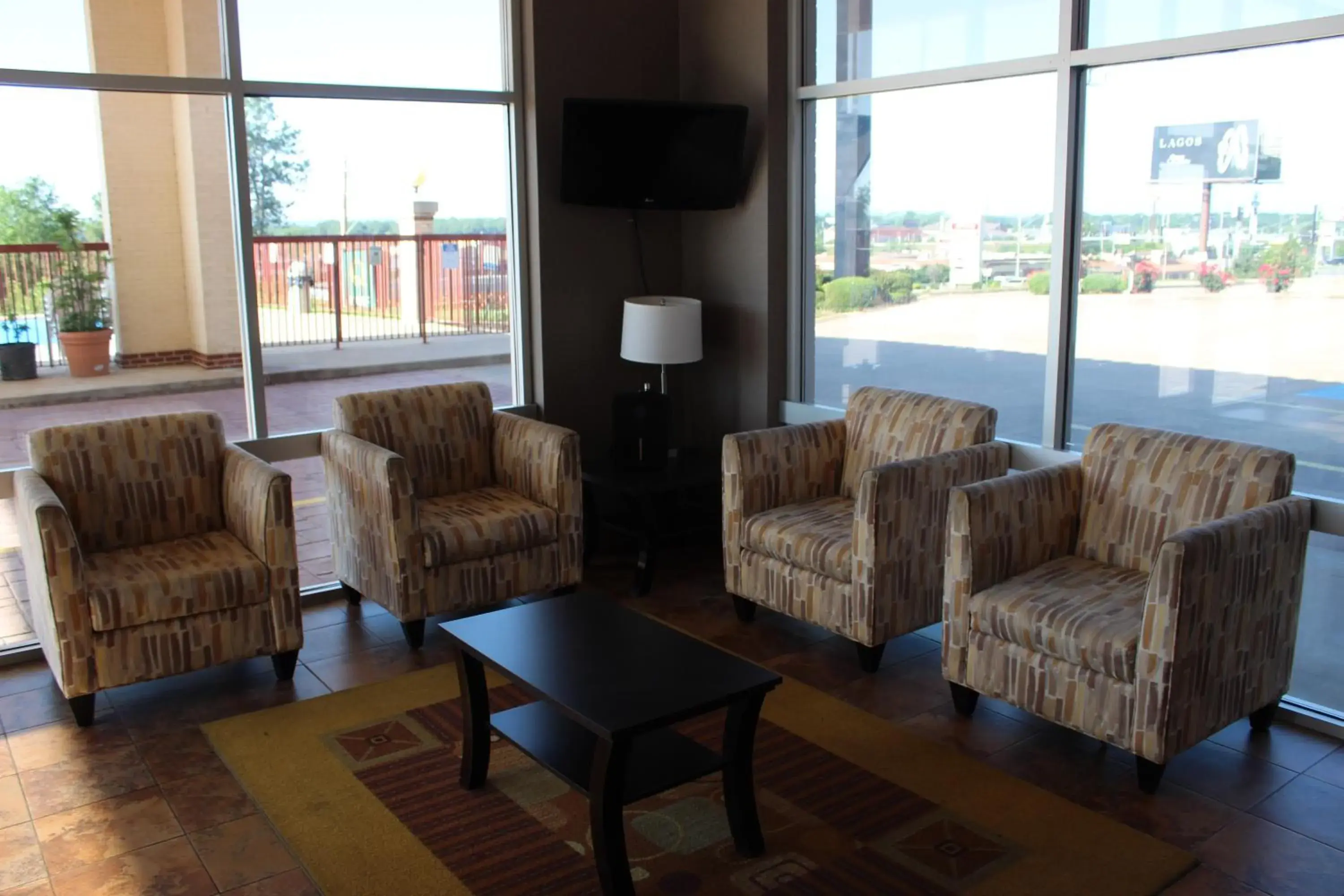 Lobby or reception in Quality Inn Conway - Greenbrier Lobby or reception in Quality Inn Conway - Greenbrier