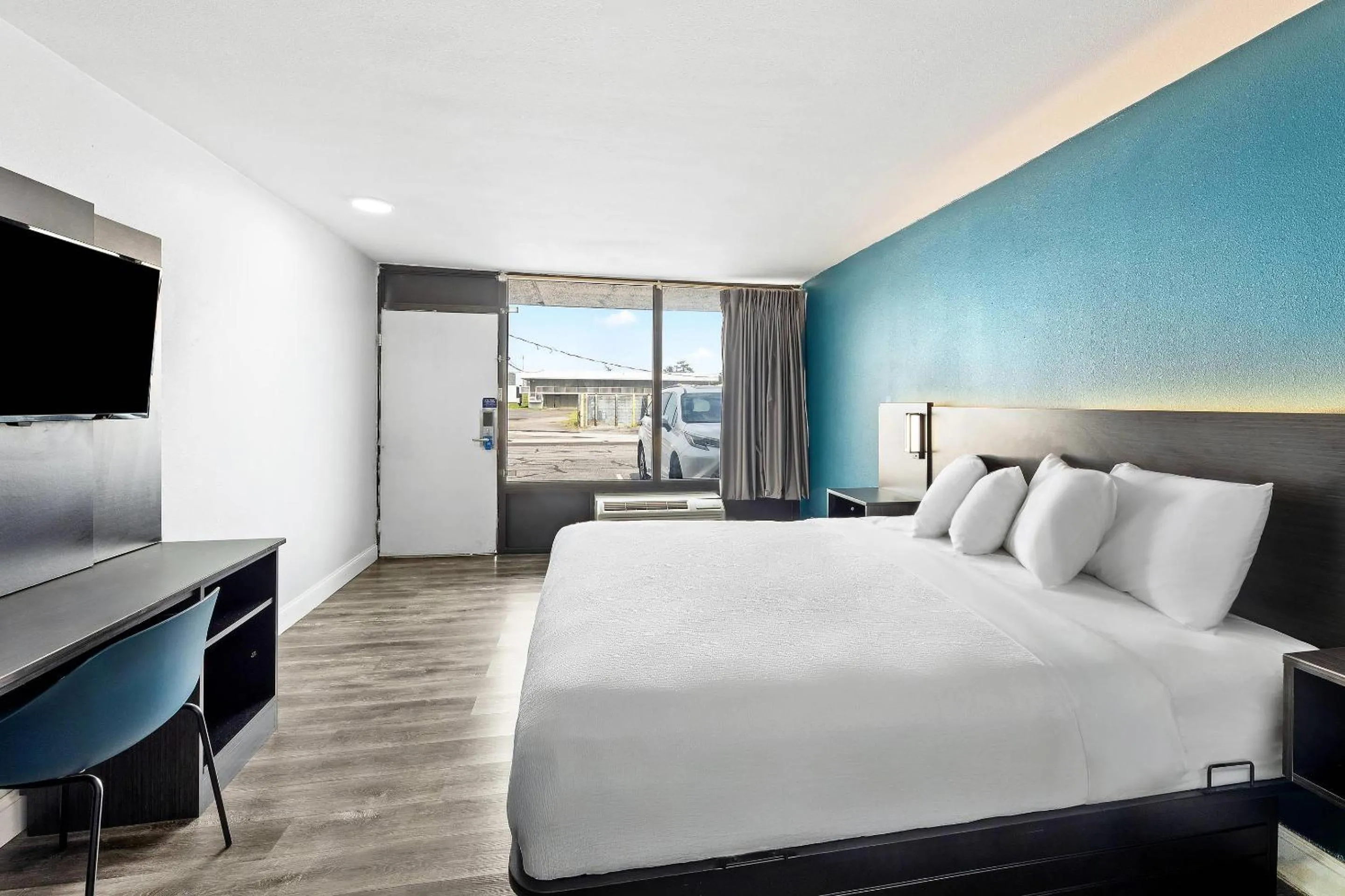 Bedroom, Bed in Rodeway Inn West Memphis