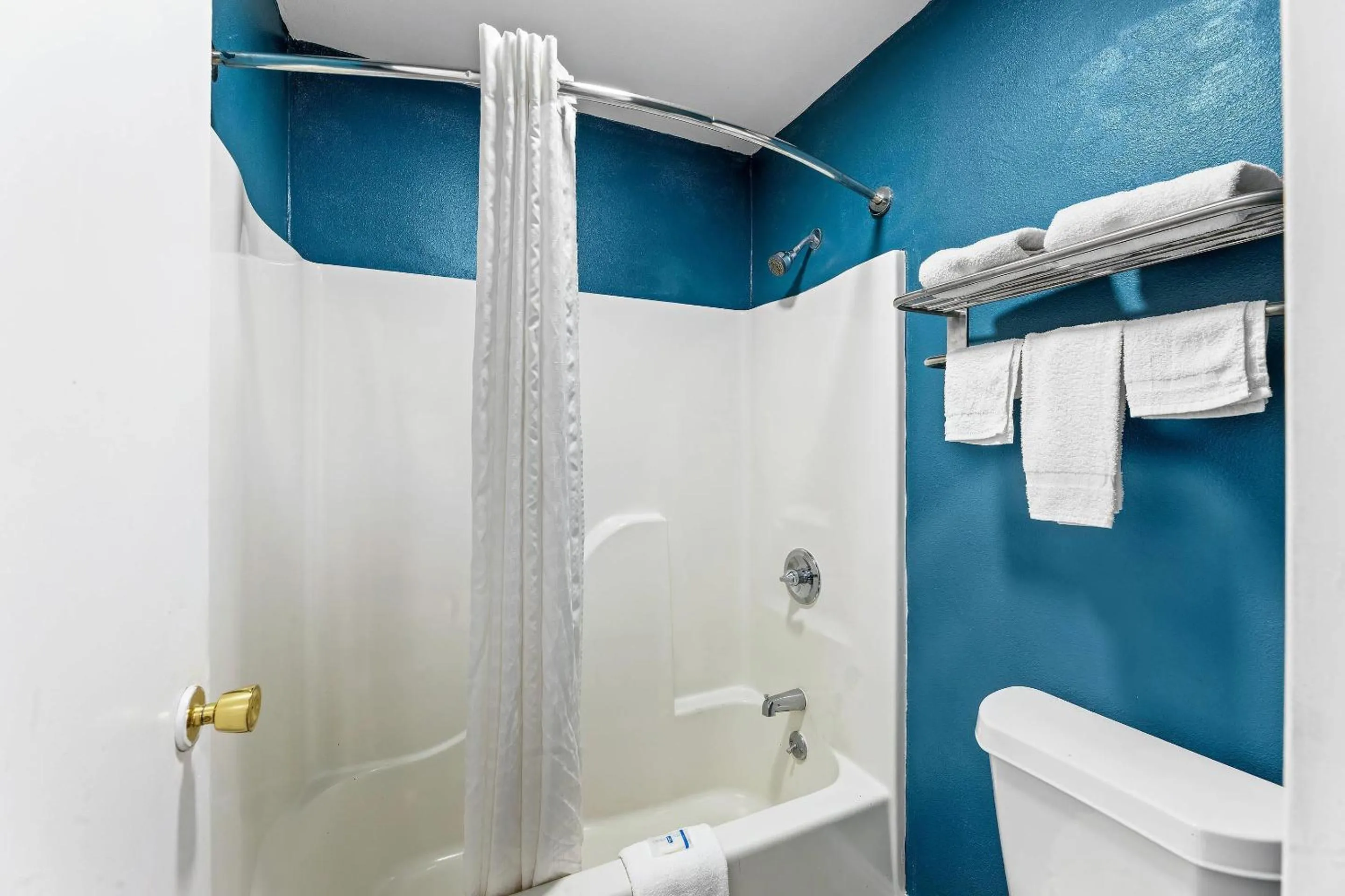 Bedroom in Rodeway Inn West Memphis