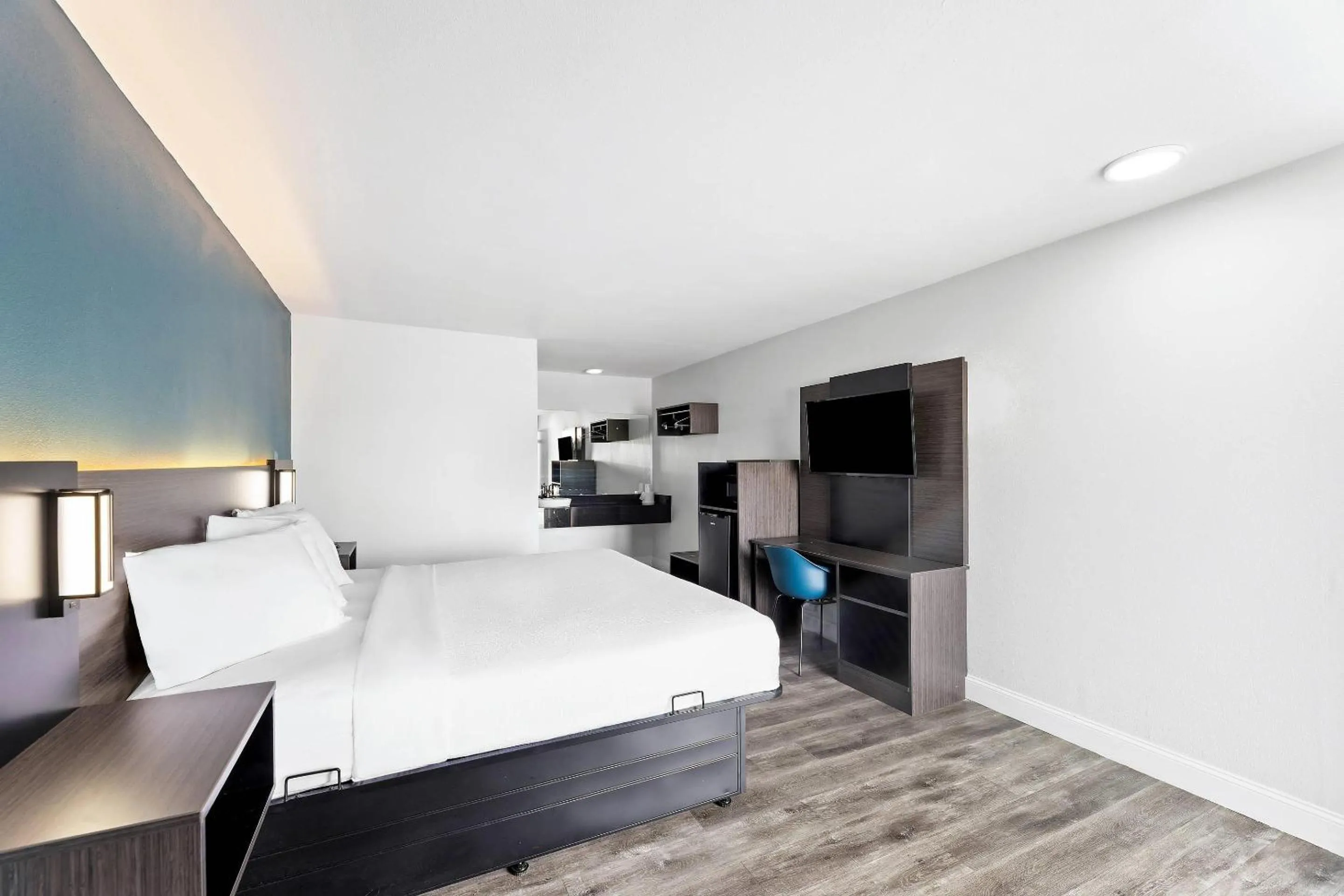 Bedroom, Bed in Rodeway Inn West Memphis