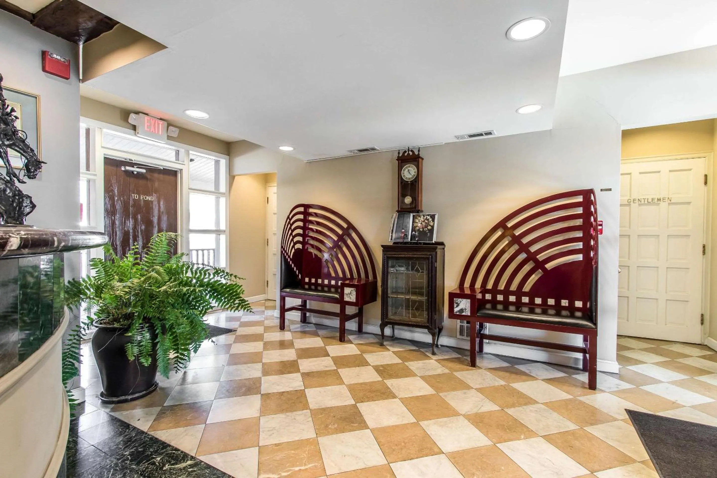 Lobby or reception in Inn at the Mill, an Ascend Collection Hotel