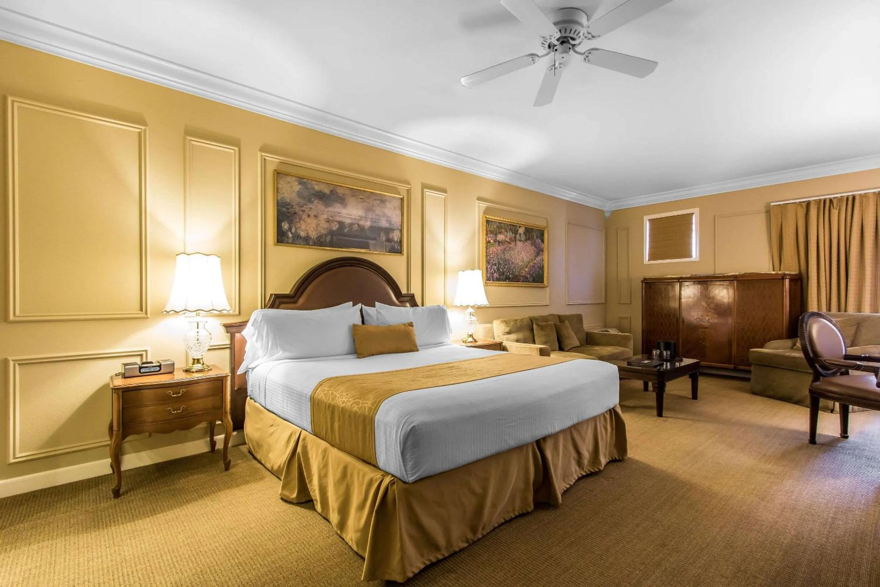 Bedroom, Bed in Inn at the Mill, an Ascend Collection Hotel