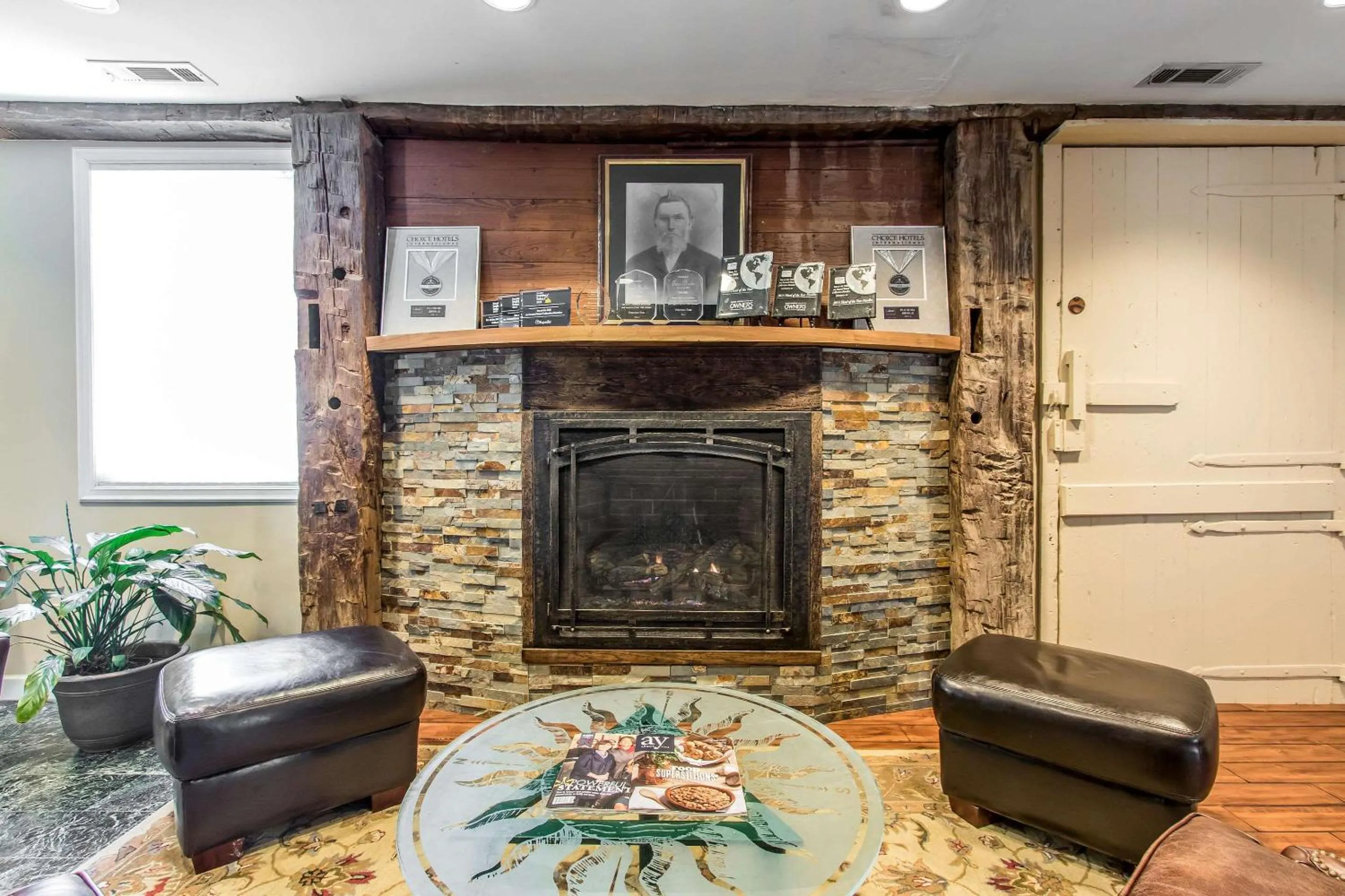 Lobby or reception in Inn at the Mill, an Ascend Collection Hotel