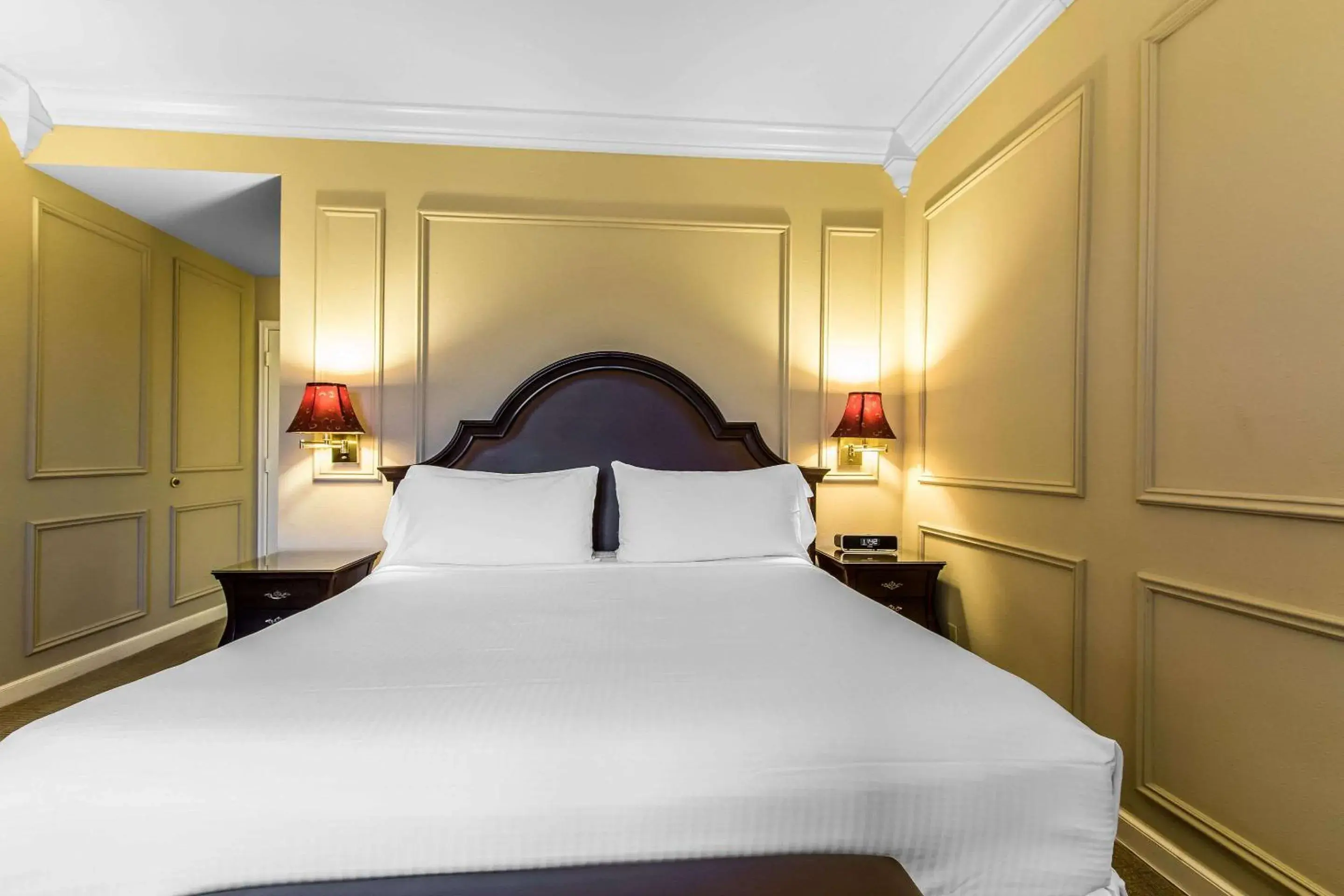 Bedroom, Bed in Inn at the Mill, an Ascend Collection Hotel Bedroom, Bed in Inn at the Mill, an Ascend Collection Hotel