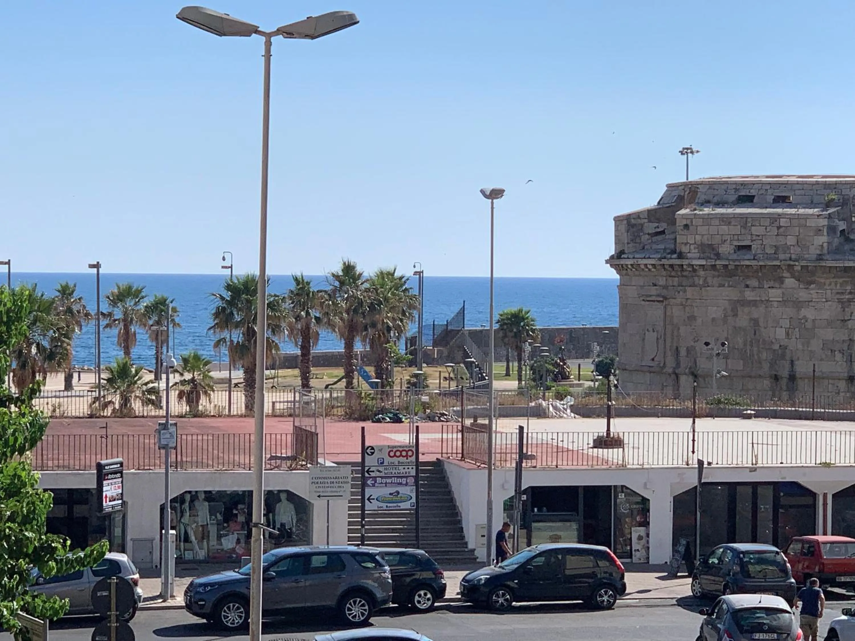 Nearby landmark in 7 Bell's House