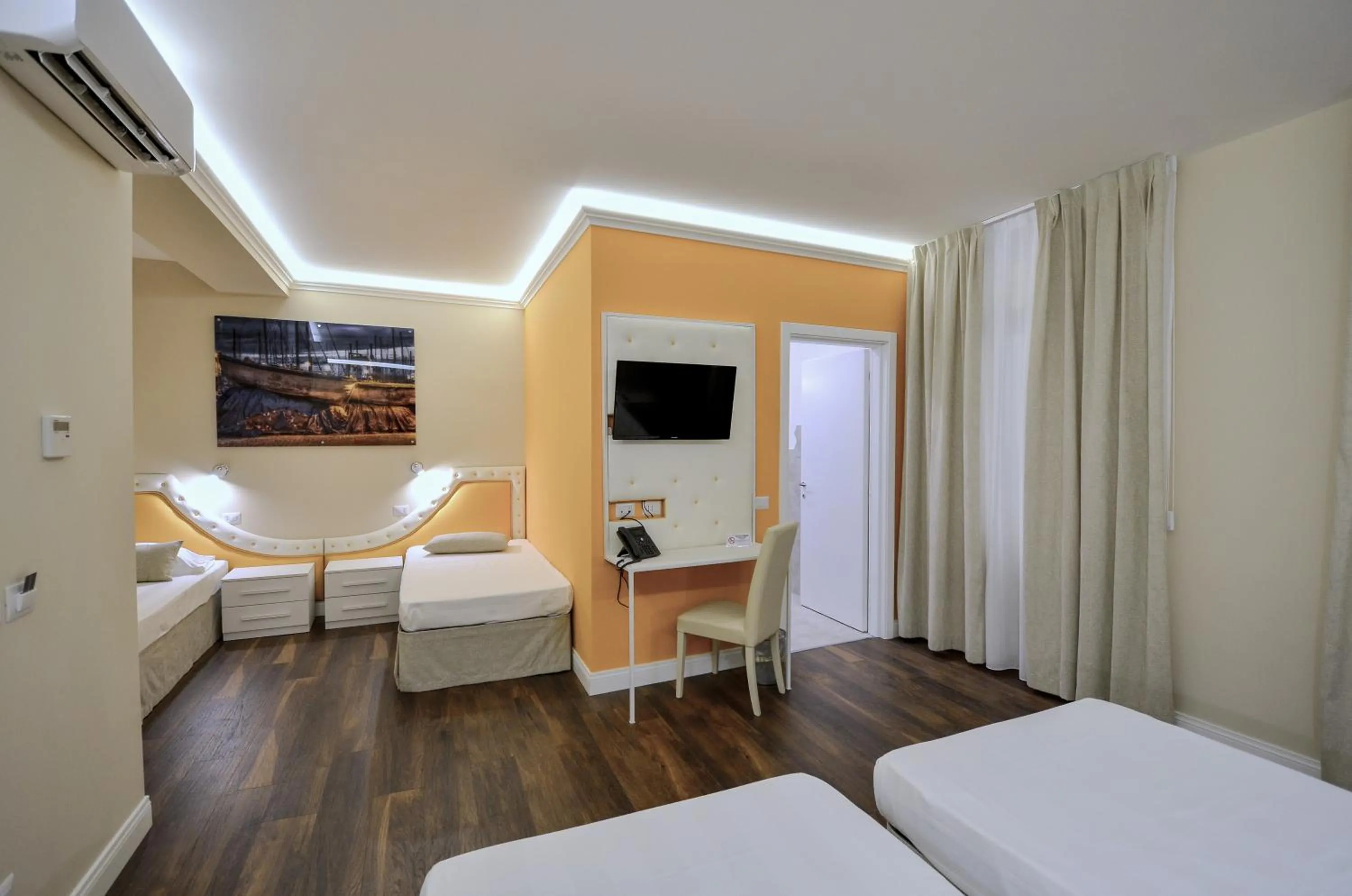 TV and multimedia, Bed in 7 Bell's House