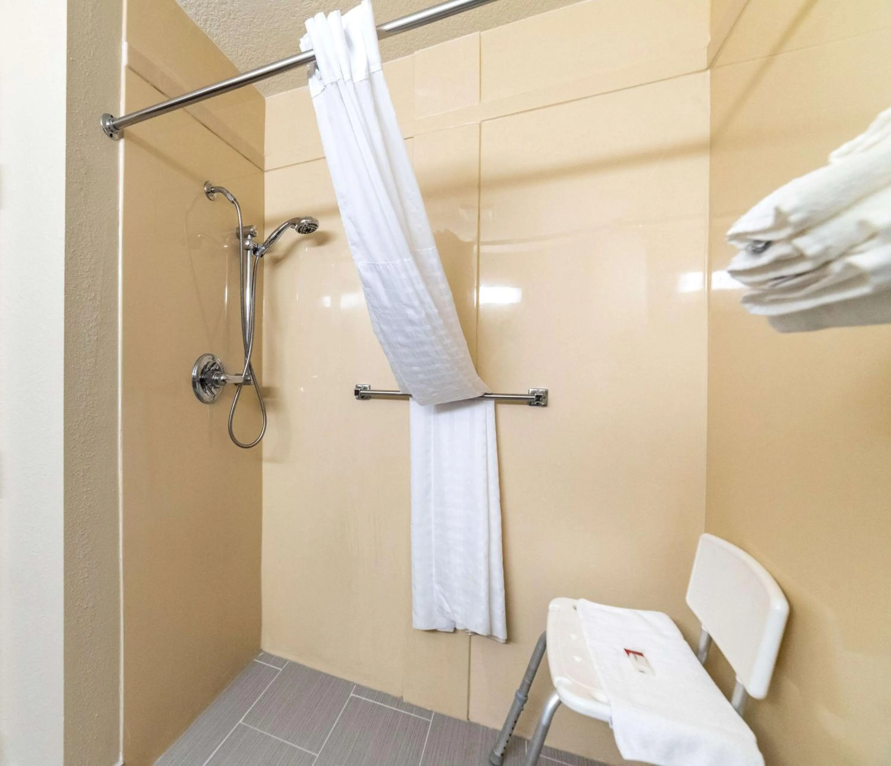 Bathroom in Baymont by Wyndham Caddo Valley/Arkadelphia