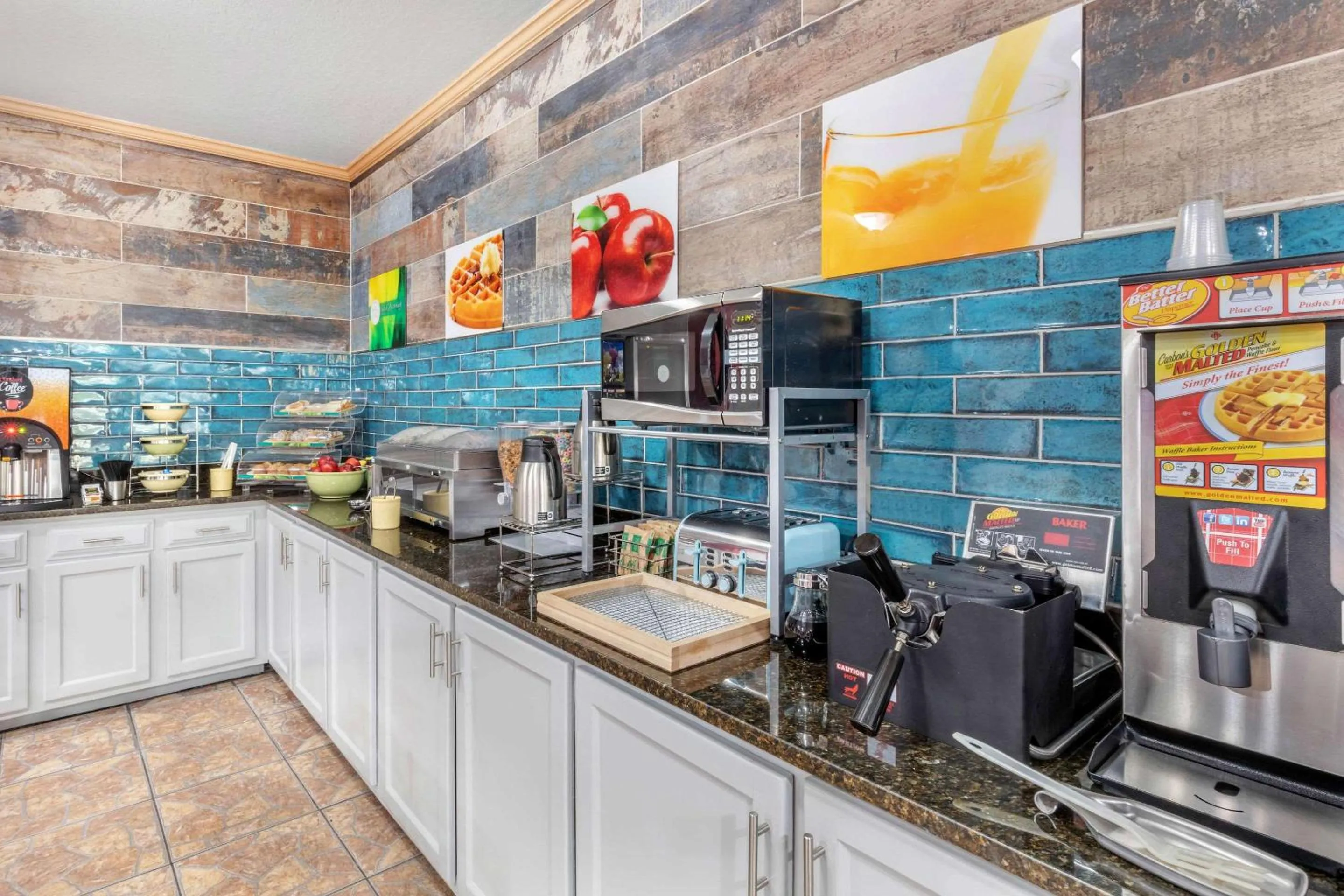 Restaurant/places to eat in Quality Inn West Memphis I-40