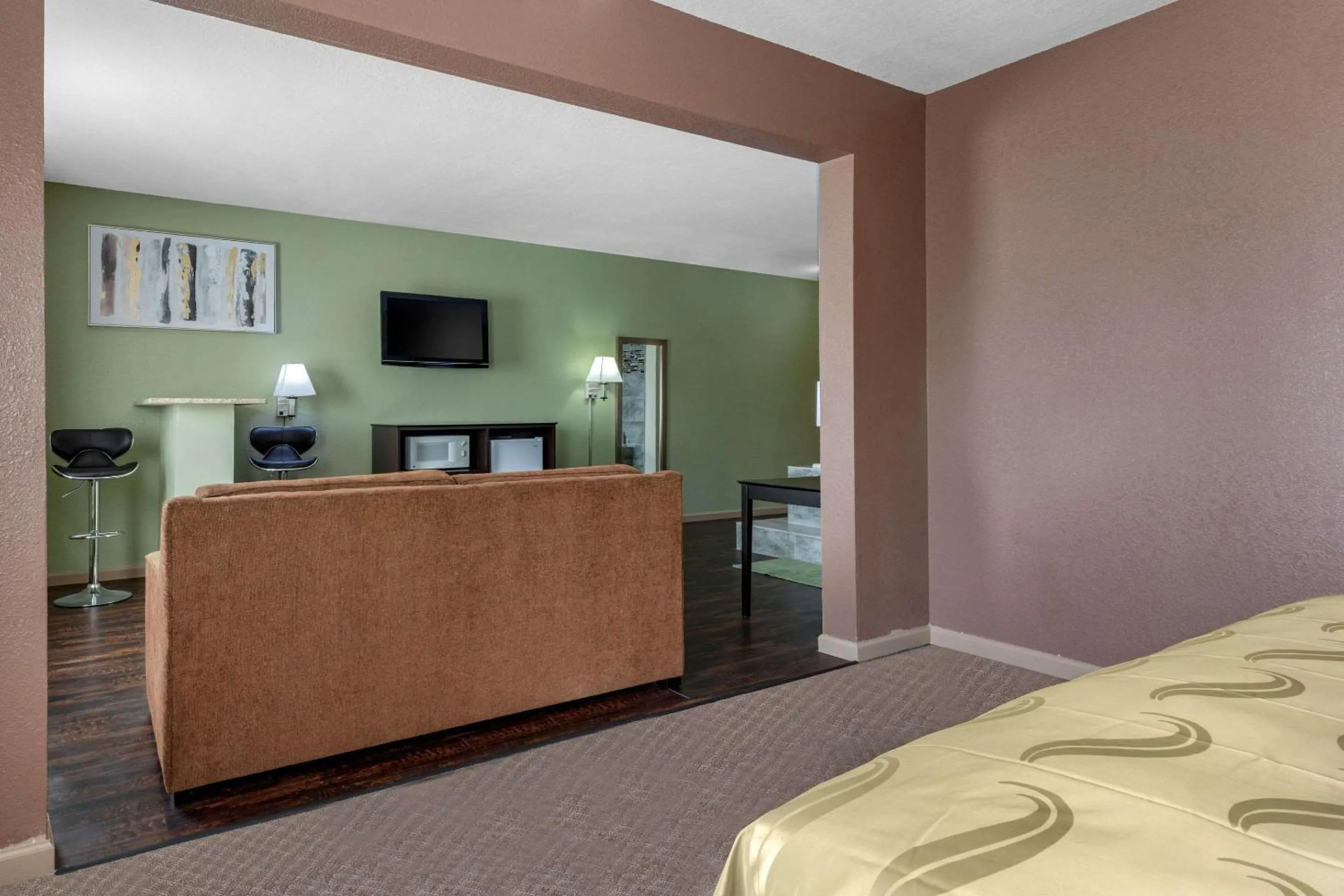 Photo of the whole room, Bed in Quality Inn West Memphis I-40