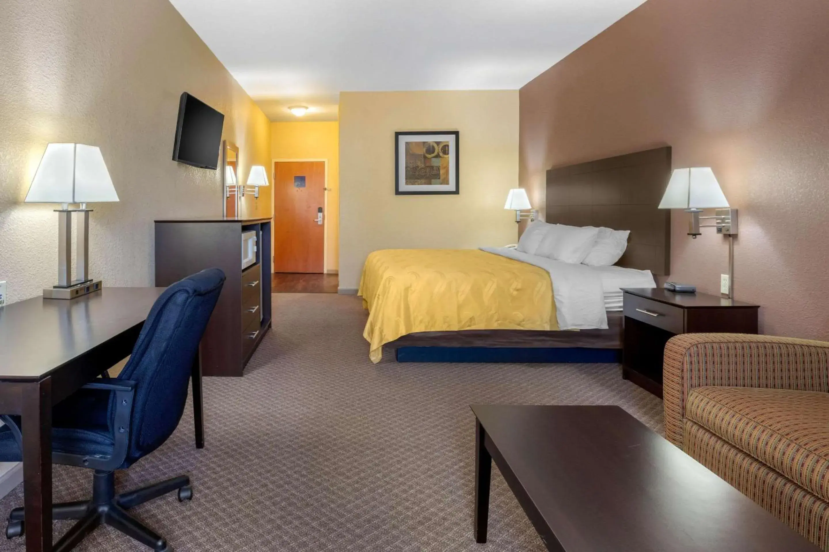 Photo of the whole room, Bed in Quality Inn West Memphis I-40 Photo of the whole room, Bed in Quality Inn West Memphis I-40