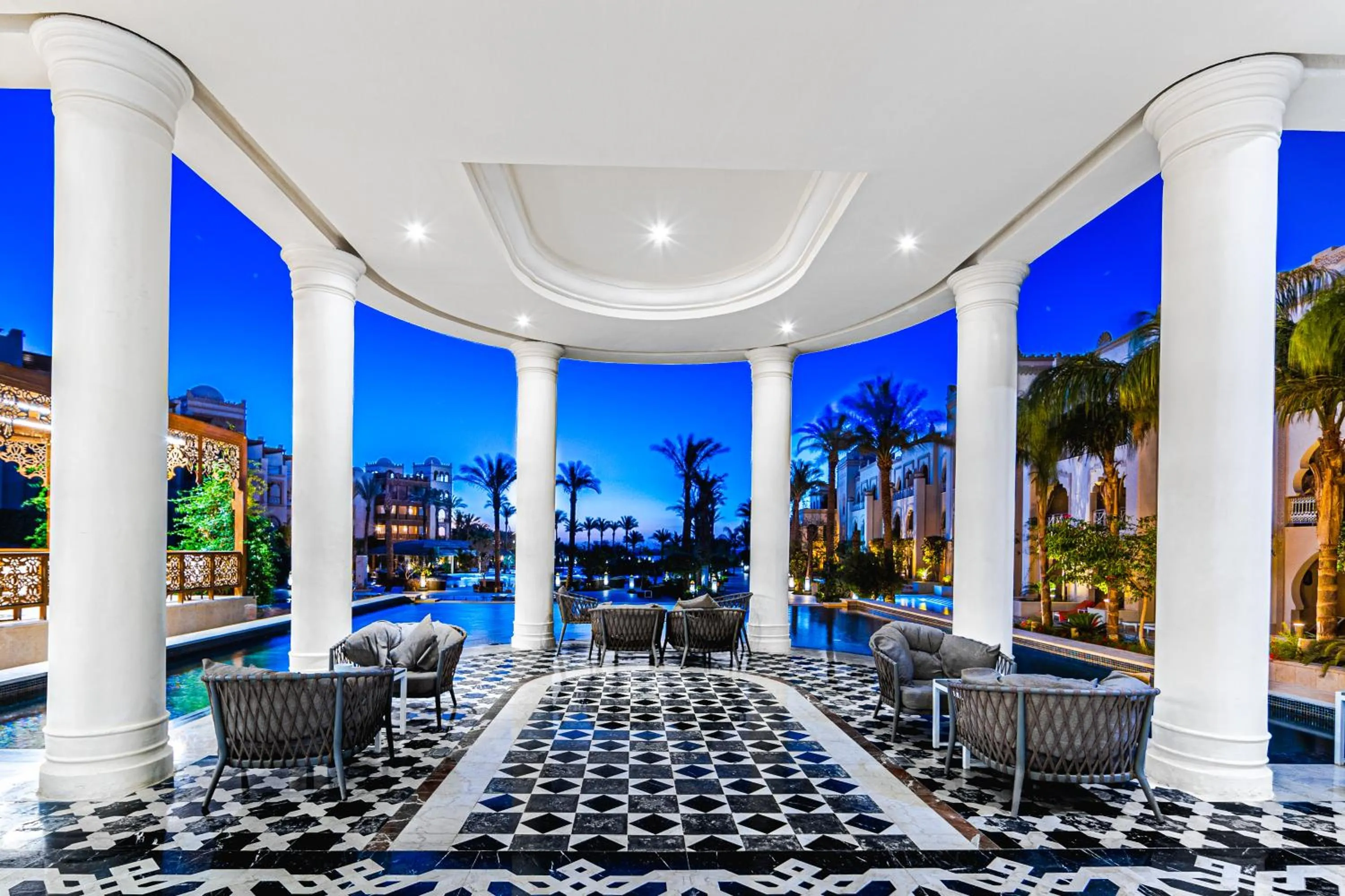 Lounge or bar in Grand Palace - Couples only 18 years plus