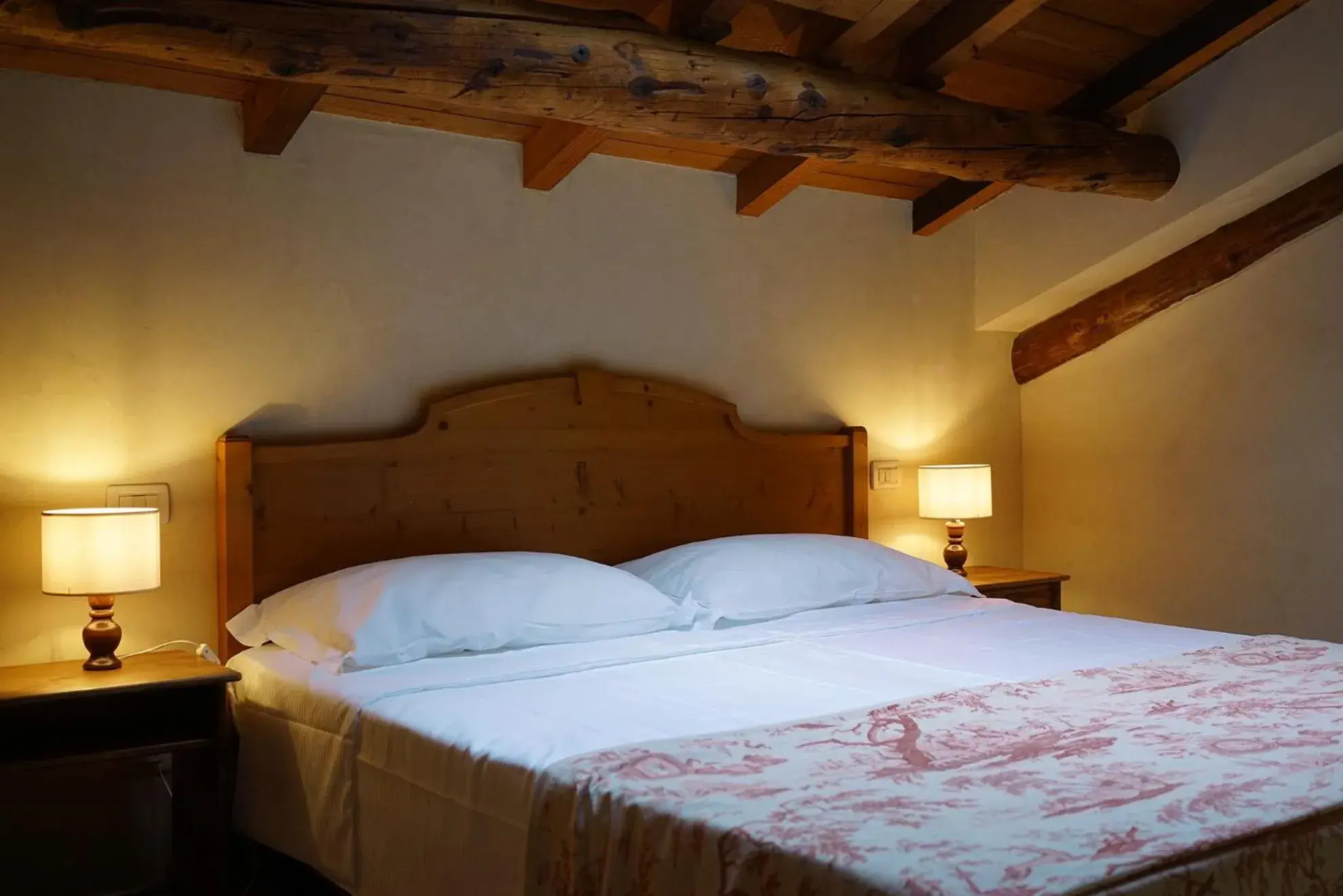 Deluxe Double Room in Domus Cariana Deluxe Double Room in Domus Cariana