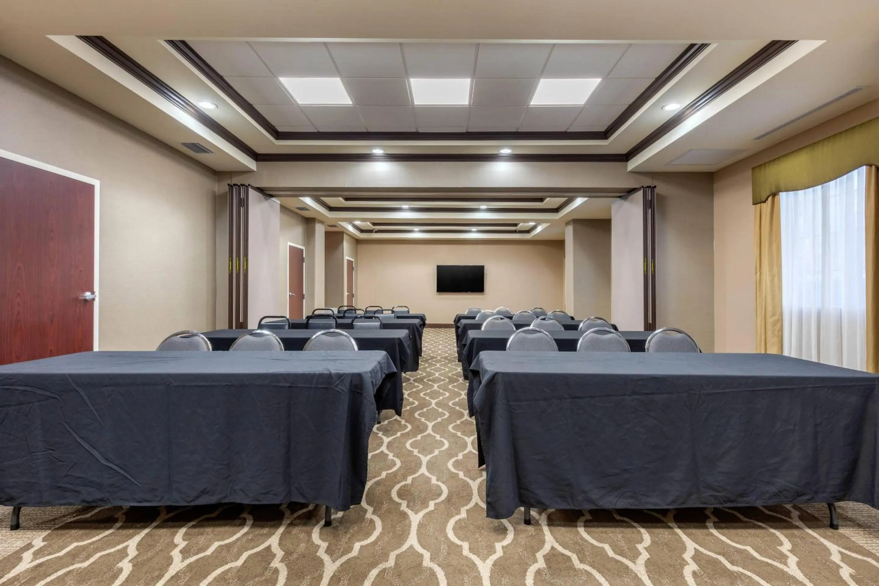 Meeting/conference room in Comfort Inn & Suites North Little Rock McCain Mall