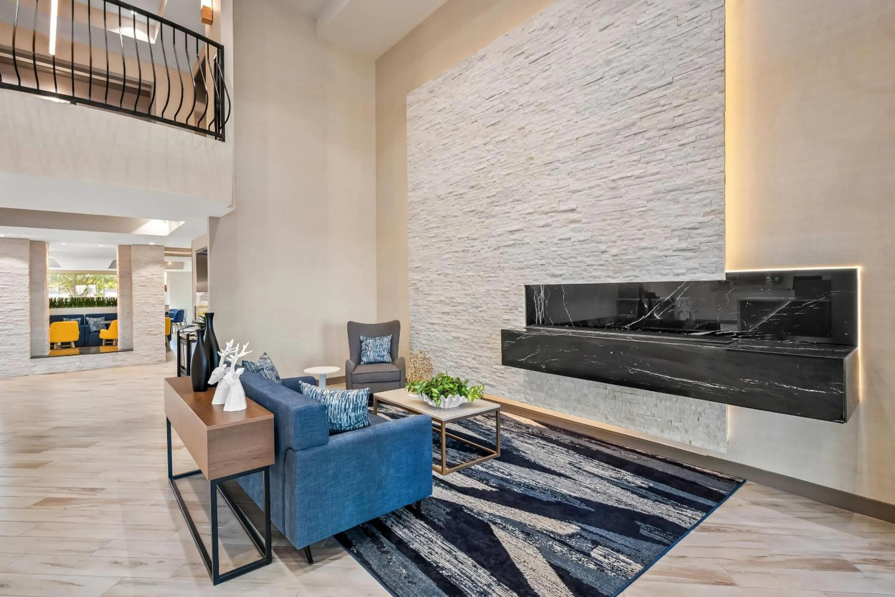 Lobby or reception in Comfort Suites Conway