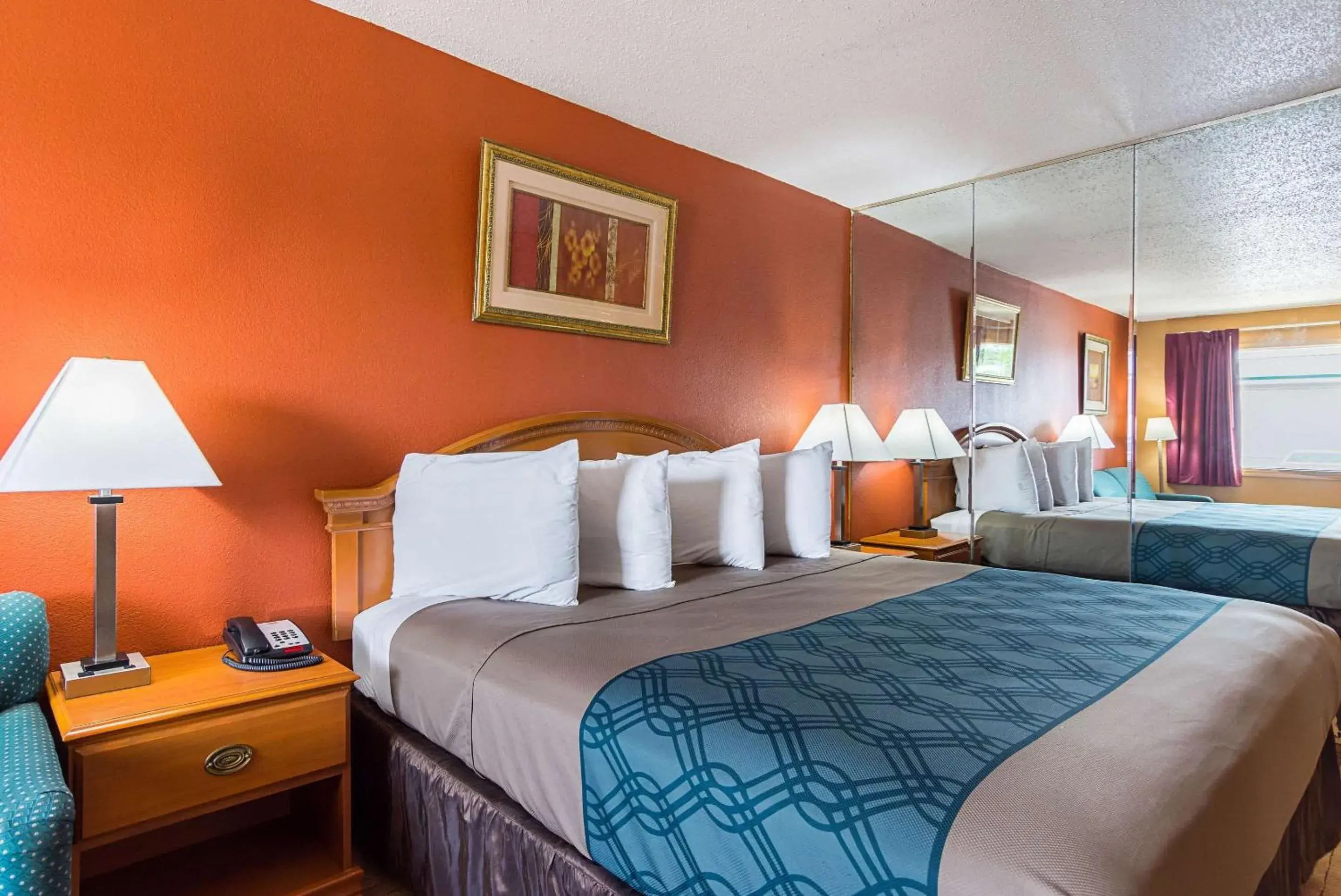 King Room - Non-Smoking in Econo Lodge Jacksonville near Little Rock Air Force Base King Room - Non-Smoking in Econo Lodge Jacksonville near Little Rock Air Force Base