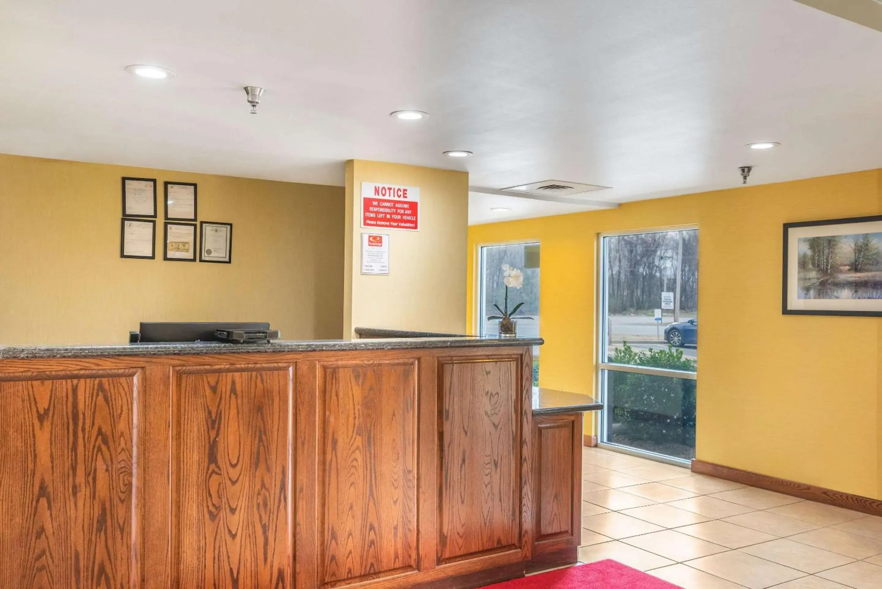 Lobby or reception, Lobby/Reception in Econo Lodge Inn & Suites North Little Rock