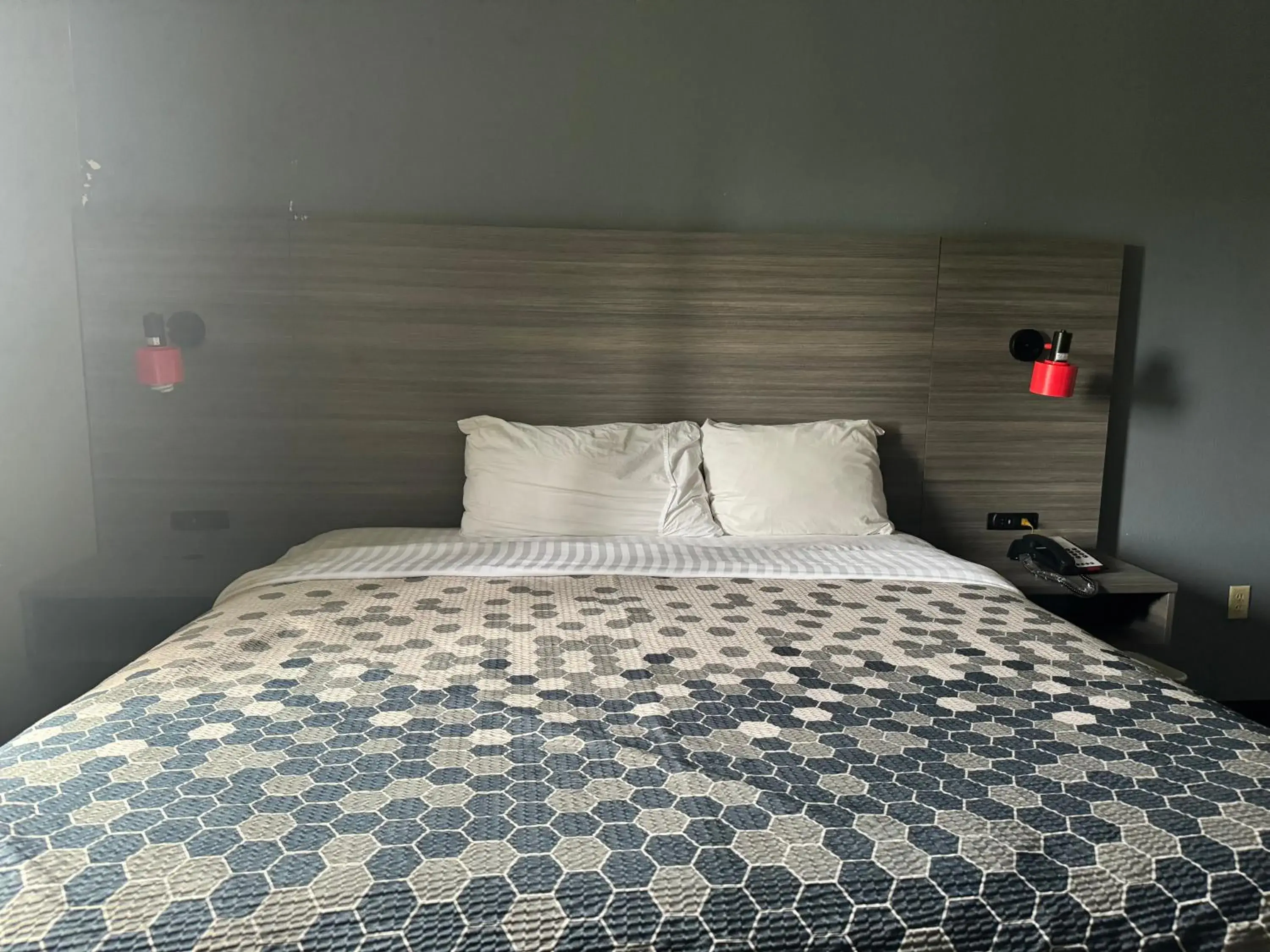 King Suite - Accessible/Non-Smoking in Econo Lodge Inn & Suites Pritchard Road North Little Rock King Suite - Accessible/Non-Smoking in Econo Lodge Inn & Suites Pritchard Road North Little Rock