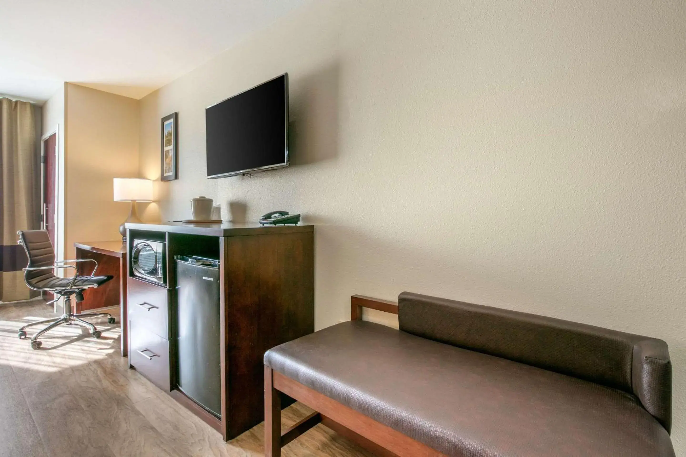 Bedroom in Comfort Inn & Suites Van Buren - Fort Smith Bedroom in Comfort Inn & Suites Van Buren - Fort Smith