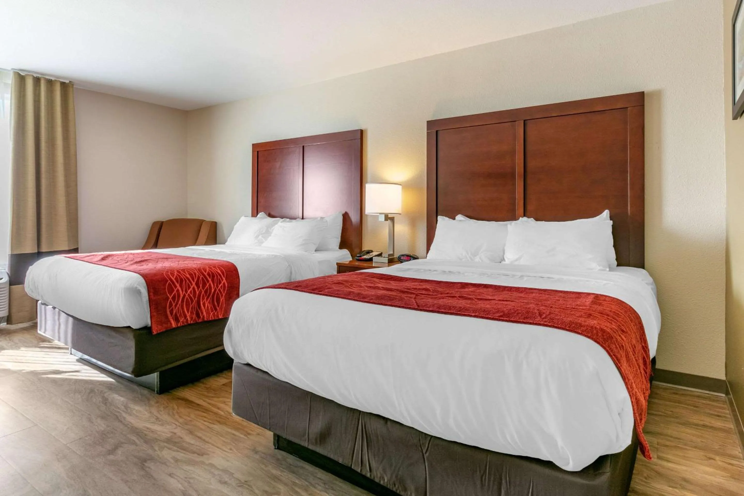 Bedroom, Bed in Comfort Inn & Suites Van Buren - Fort Smith
