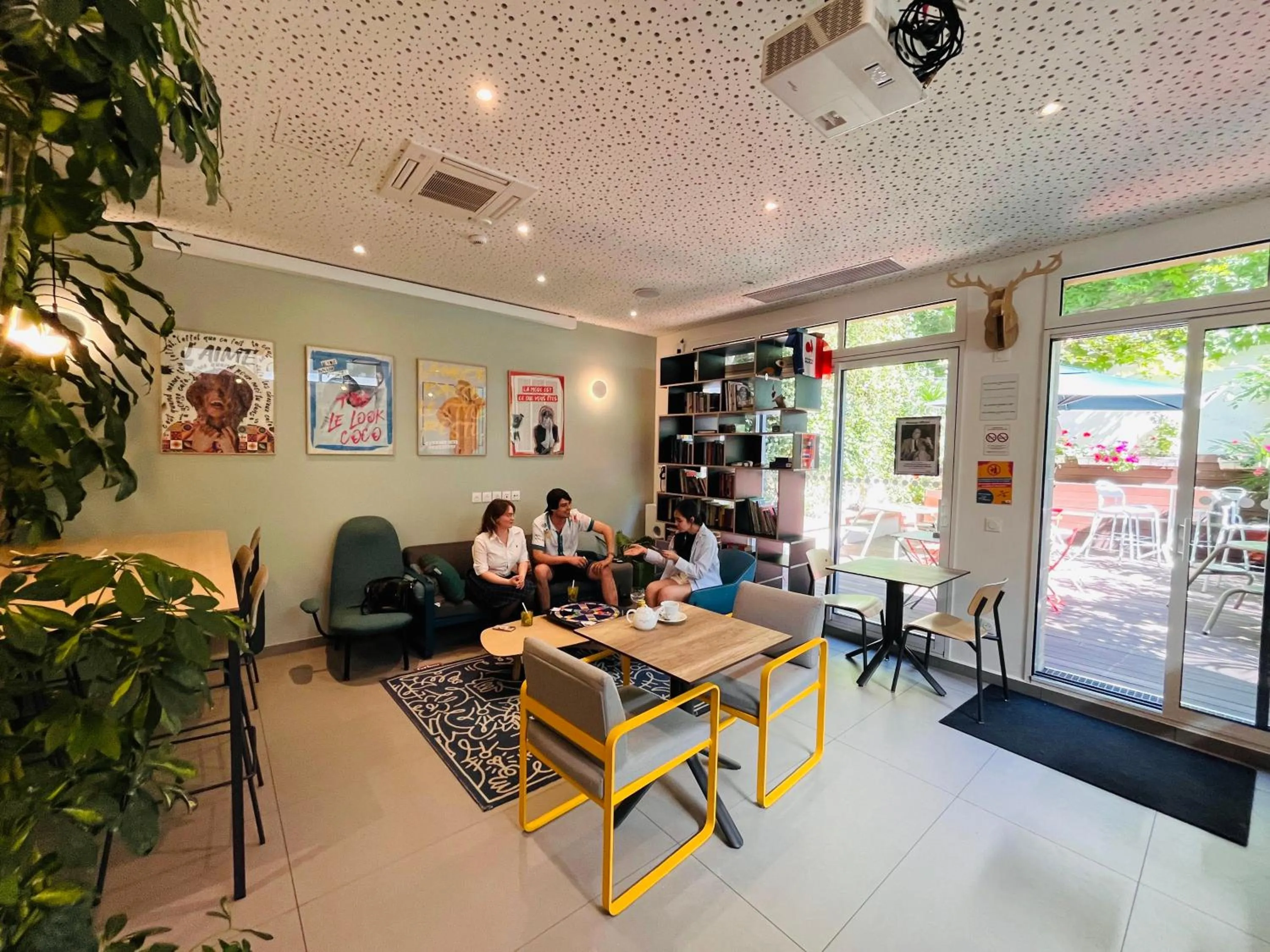 Restaurant/places to eat in The People - Paris Bercy