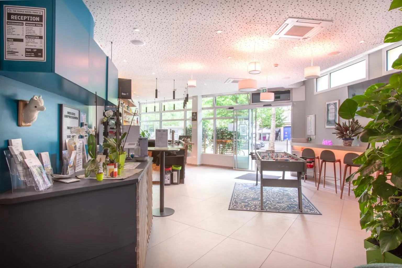 Lobby or reception in The People - Paris Bercy