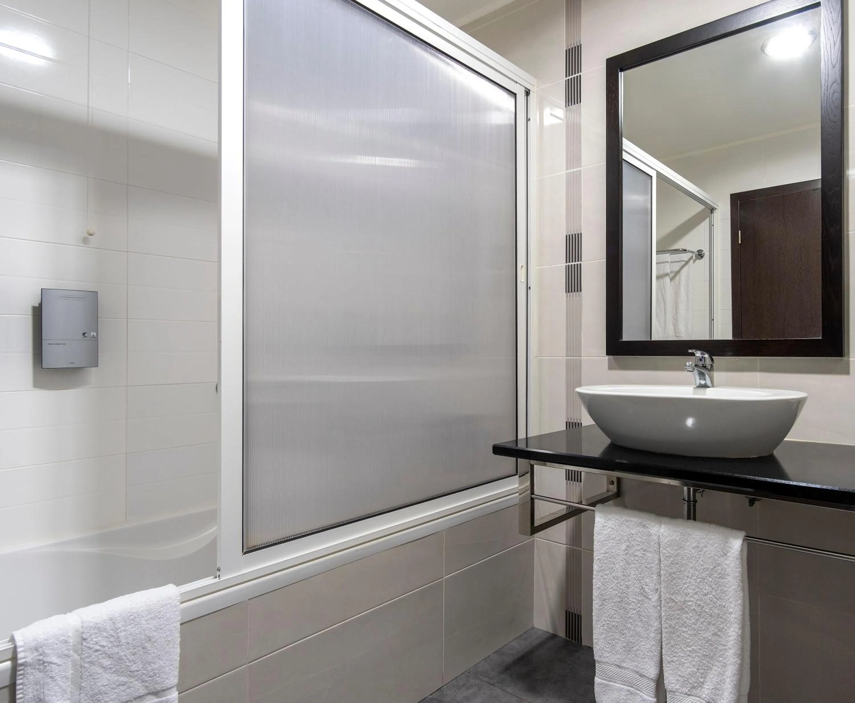 Bathroom in Hotel Vale Do Navio