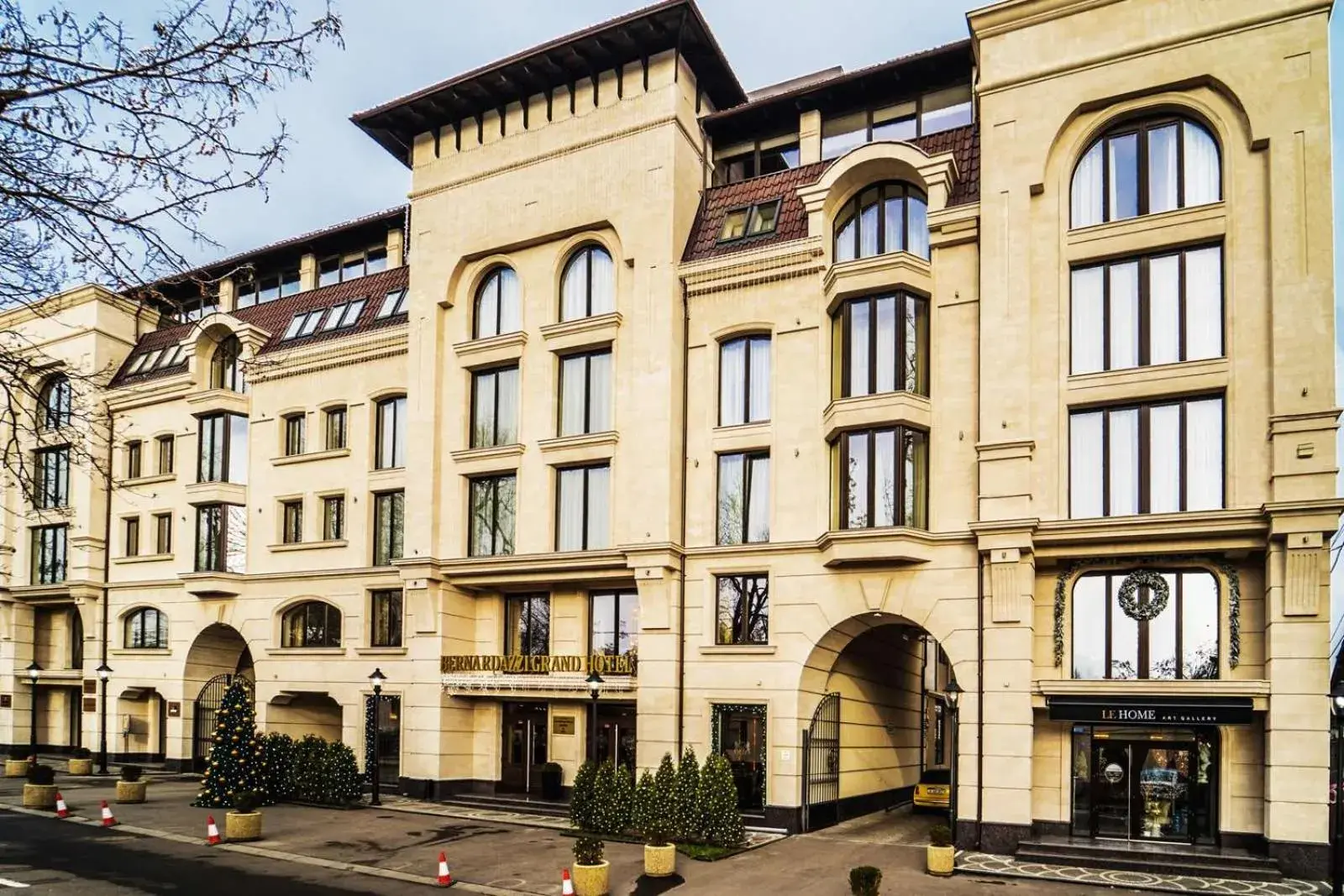 Property building in Bernardazzi Grand Hotel Property building in Bernardazzi Grand Hotel