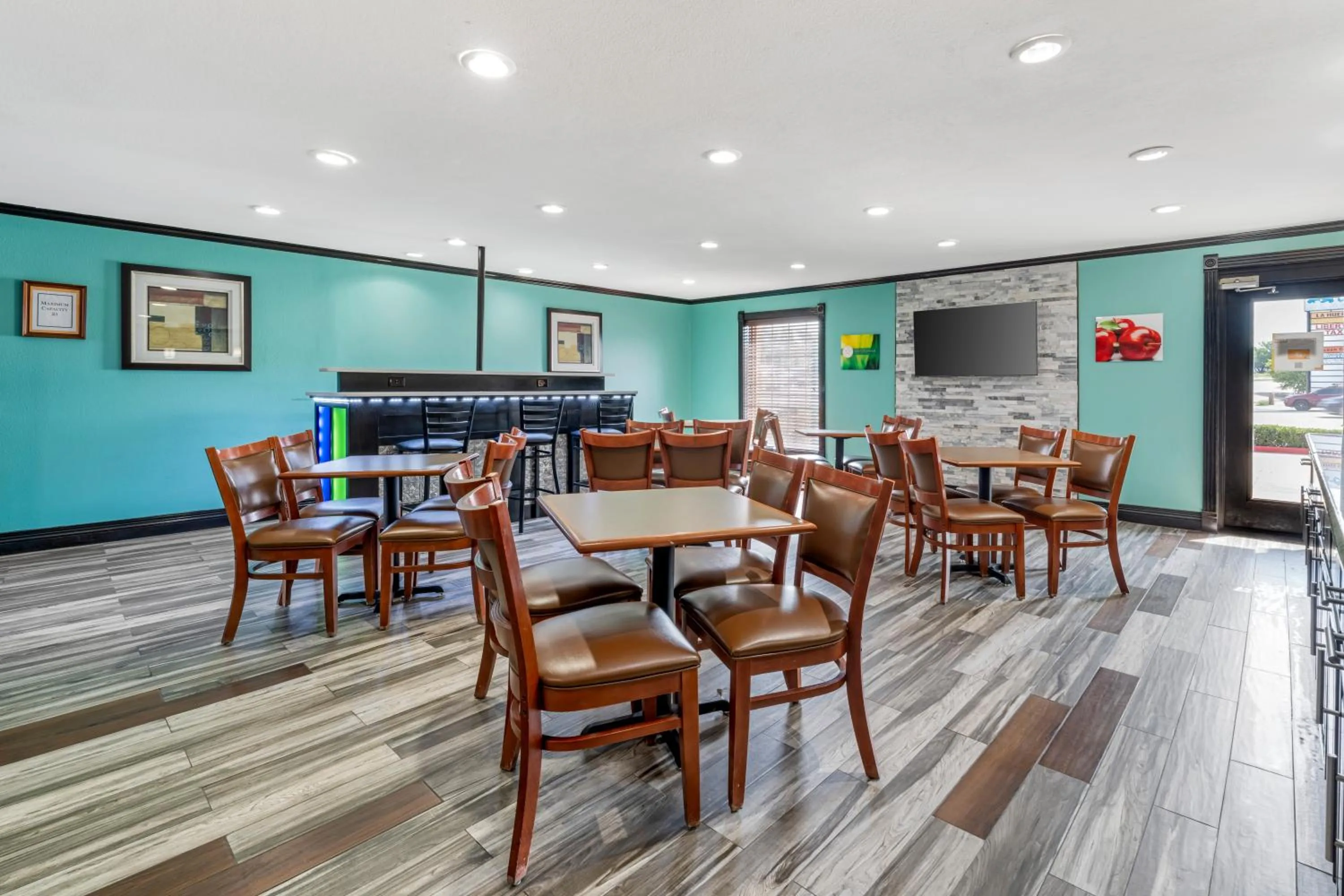 Breakfast in Quality Inn Siloam Springs West