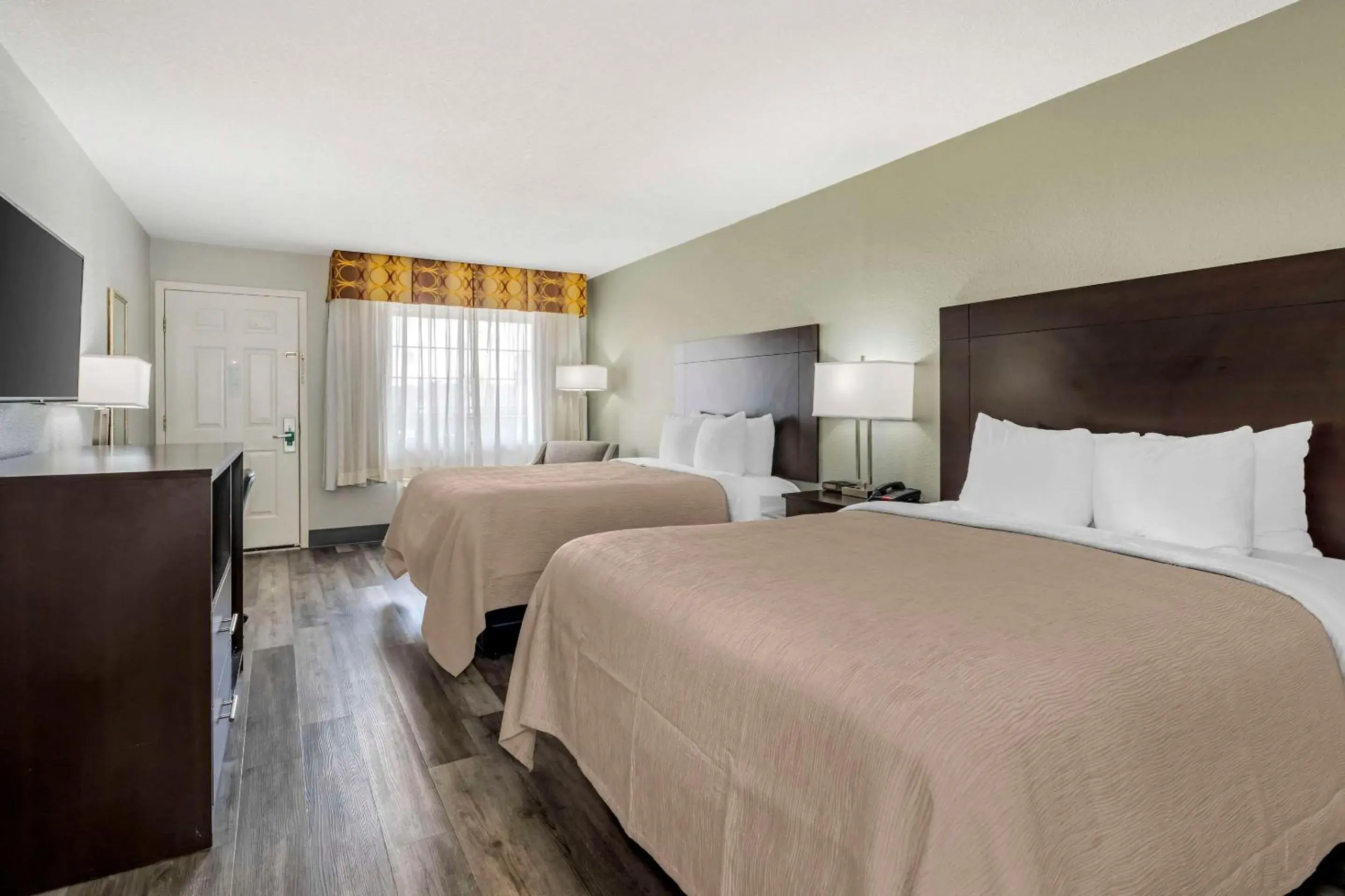 Bedroom, Bed in Quality Inn Siloam Springs West Bedroom, Bed in Quality Inn Siloam Springs West