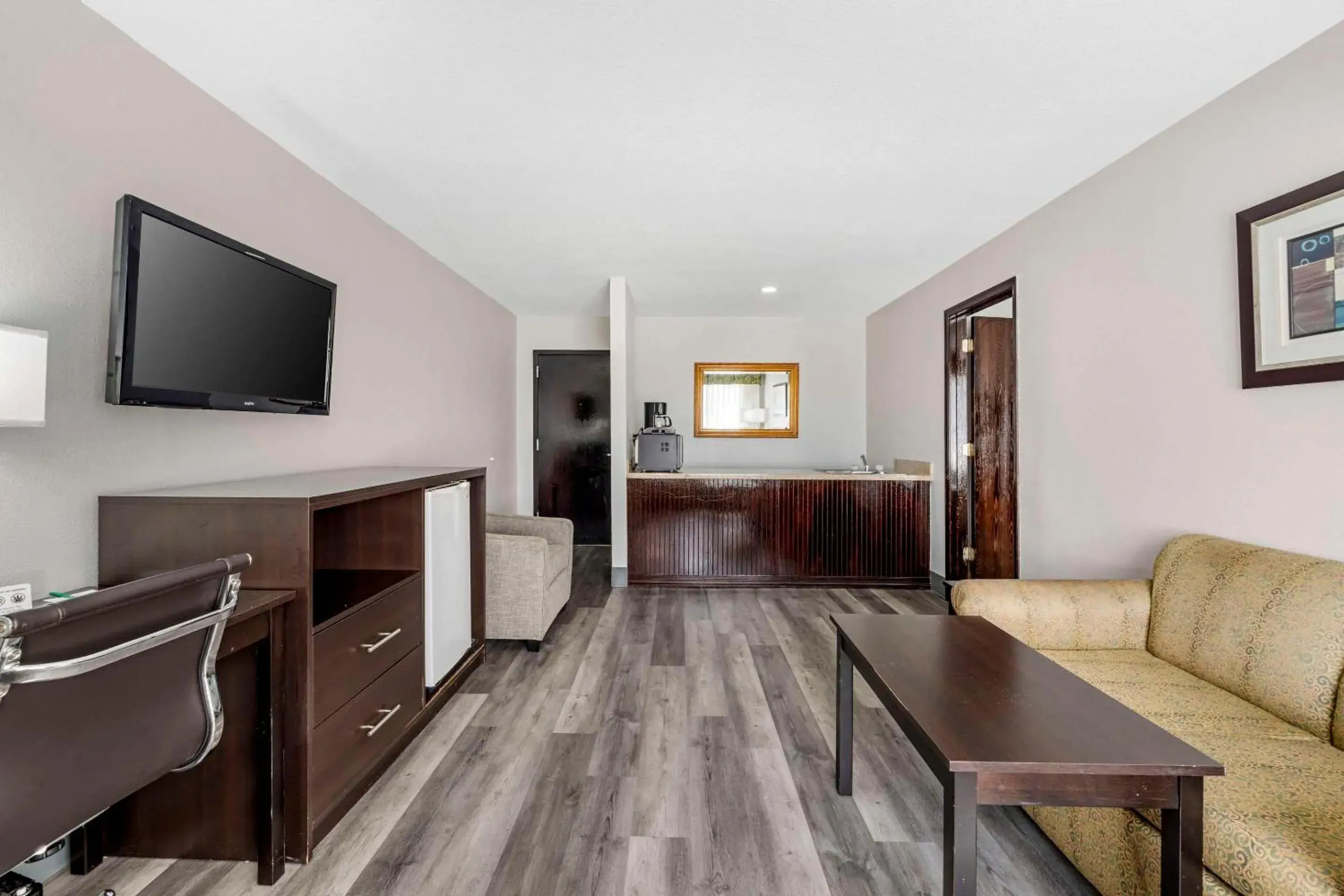 Bedroom in Quality Inn Siloam Springs West Bedroom in Quality Inn Siloam Springs West