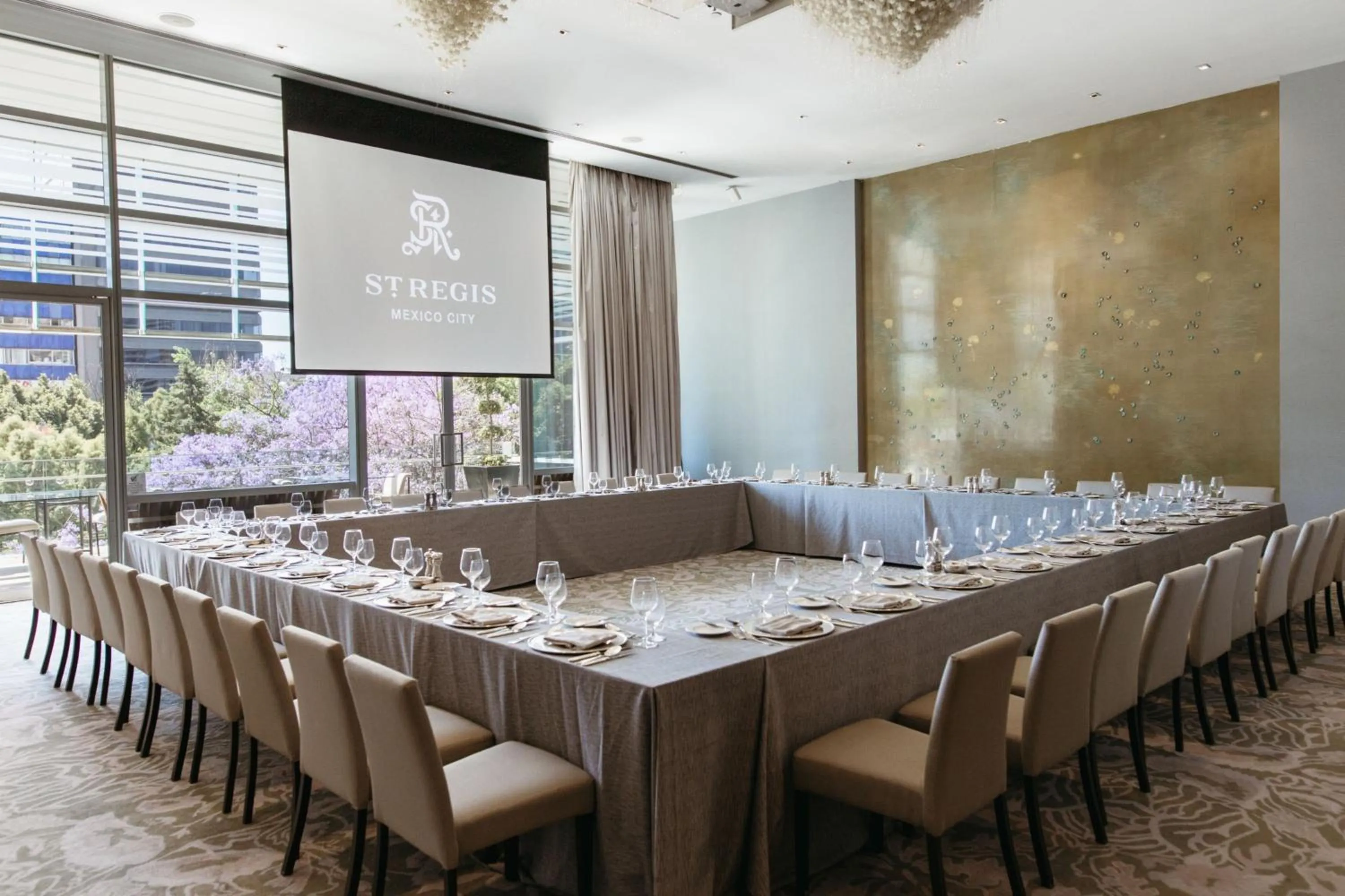 Meeting/conference room in The St. Regis Mexico City