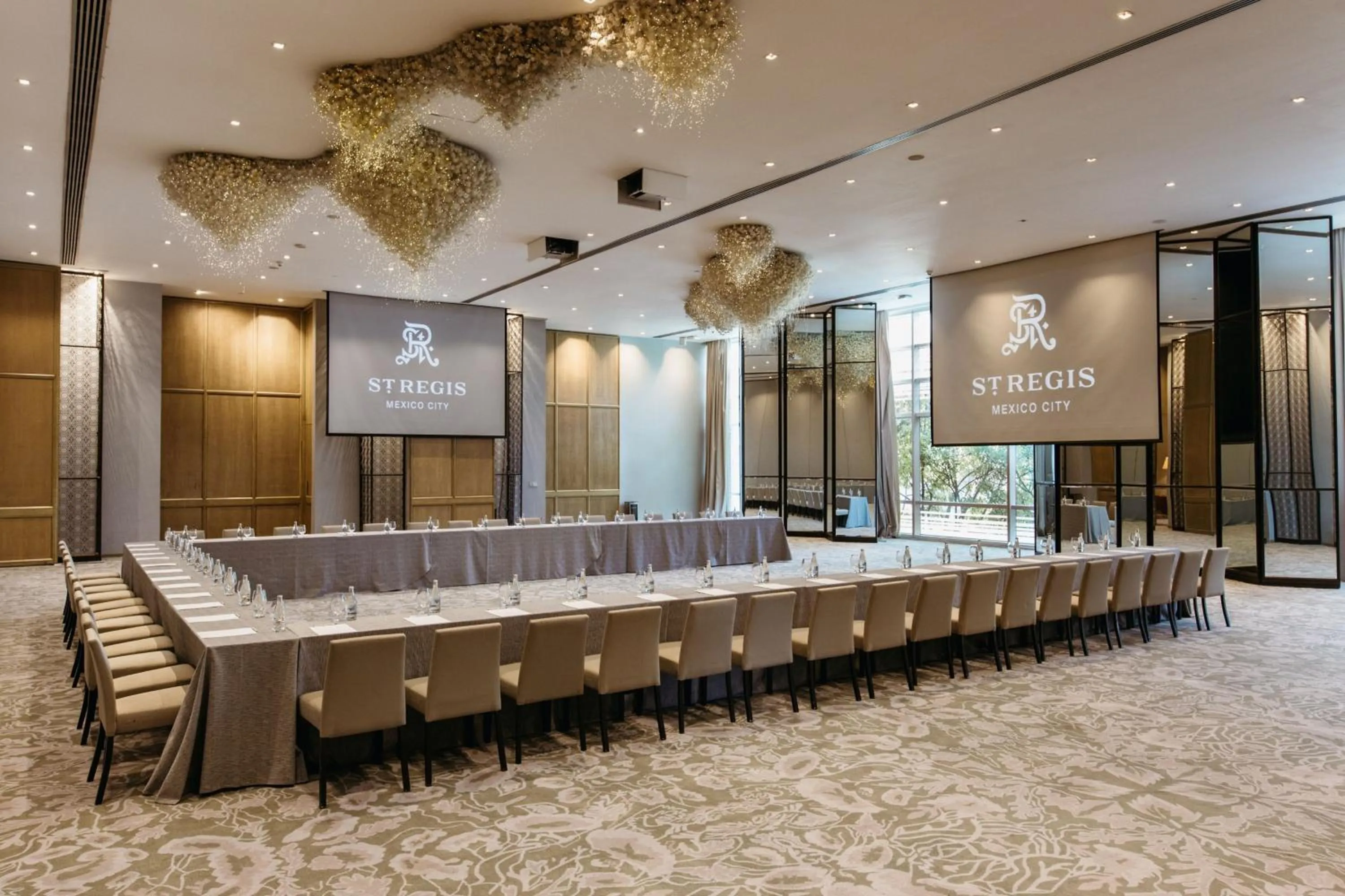 Meeting/conference room in The St. Regis Mexico City