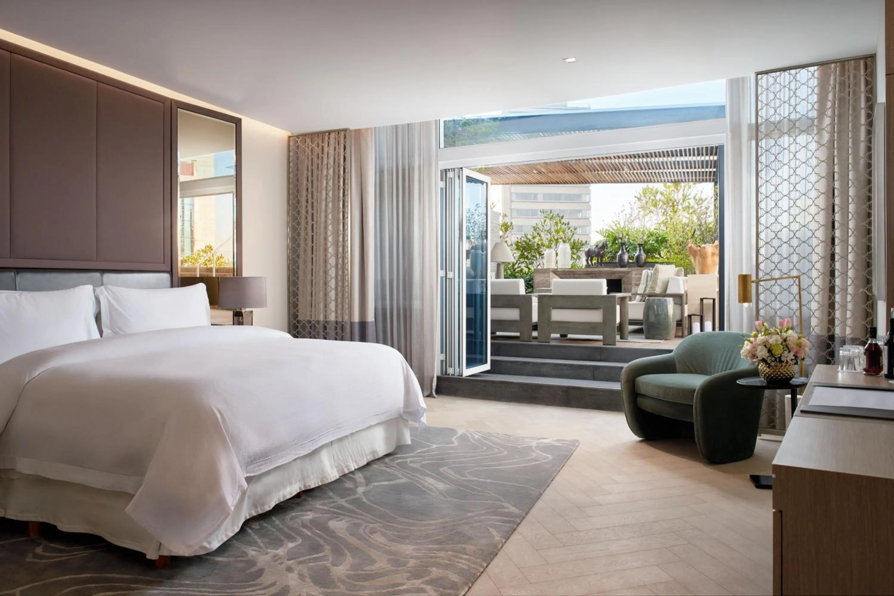 Photo of the whole room, Bed in The St. Regis Mexico City