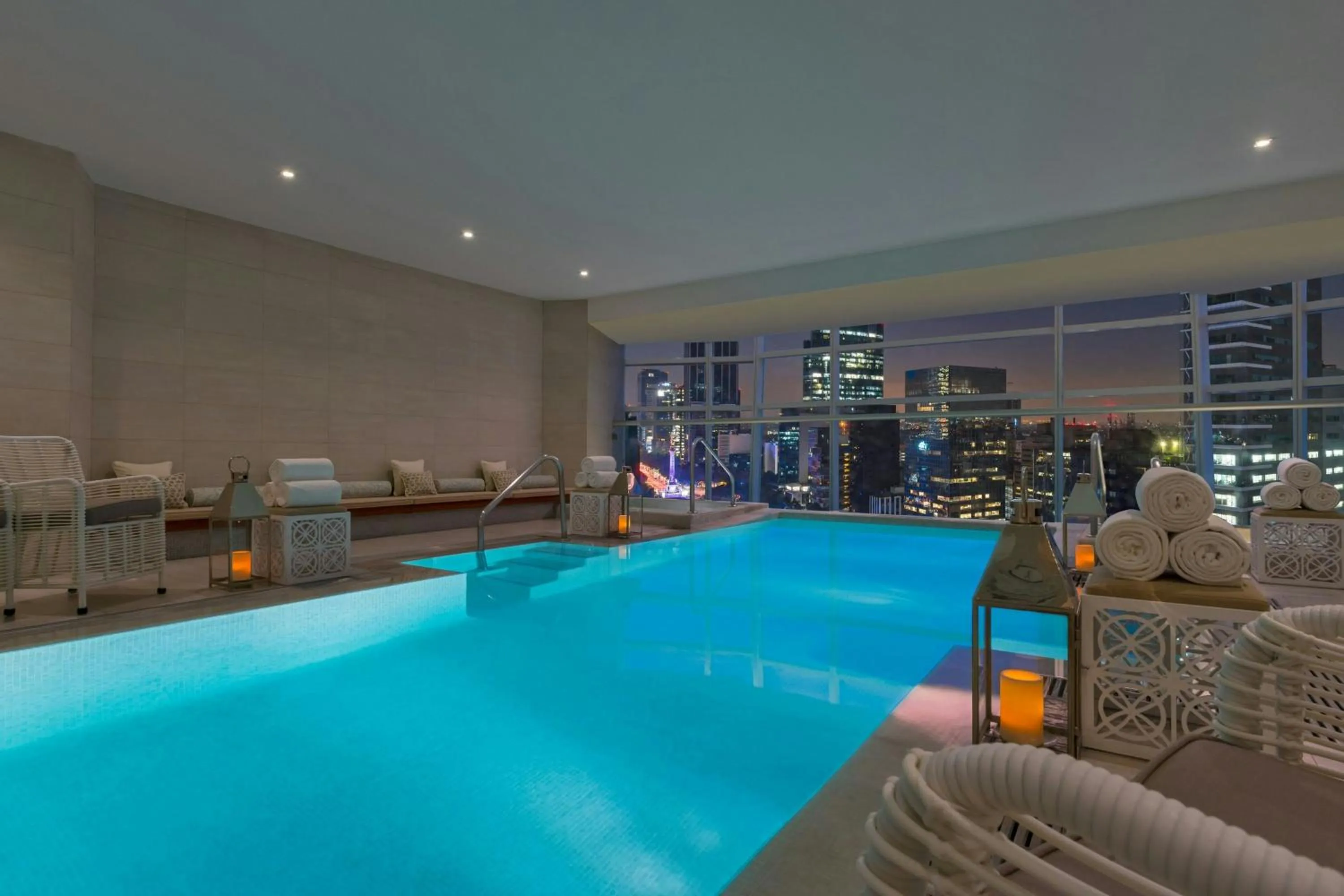 Swimming pool in The St. Regis Mexico City
