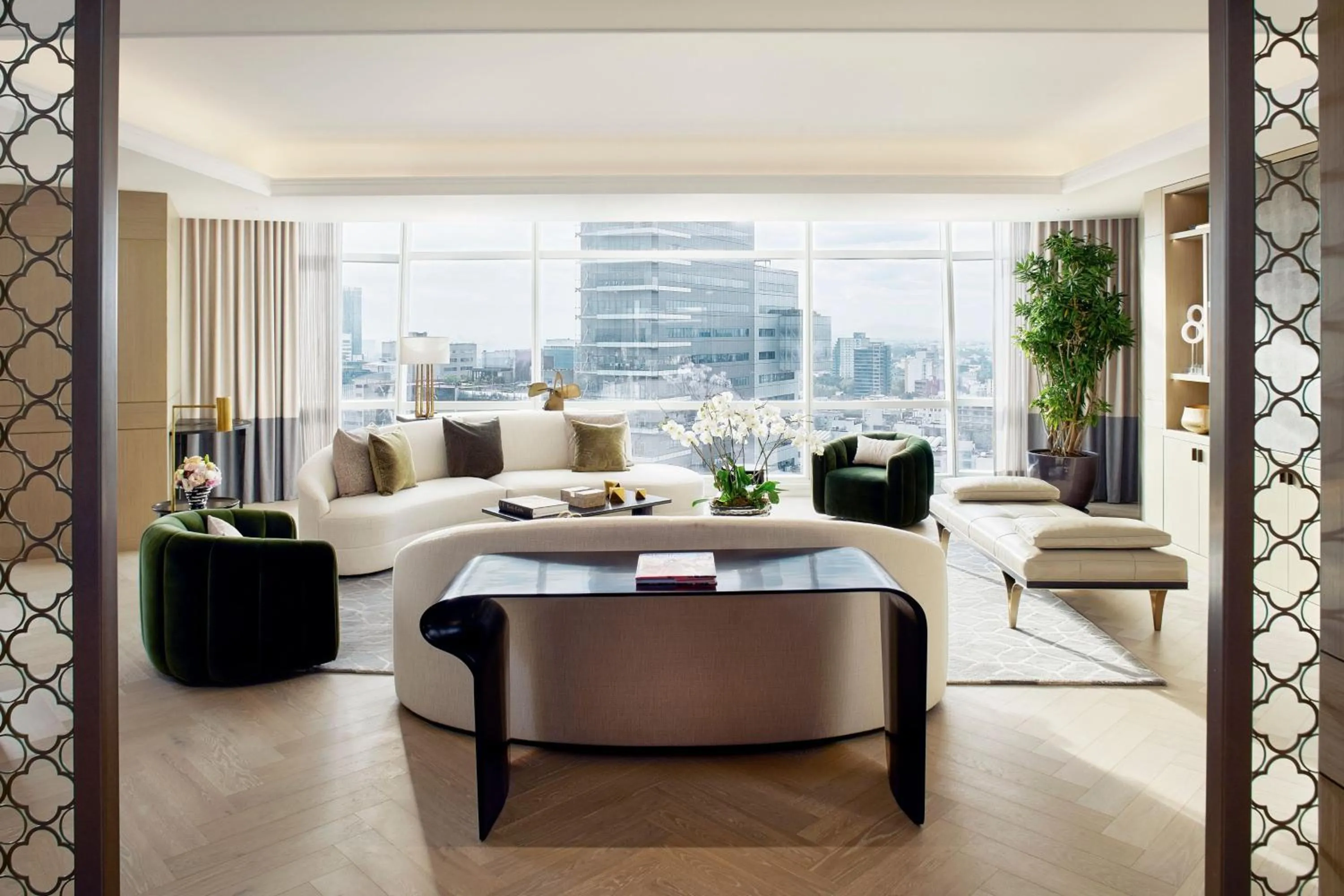 Photo of the whole room in The St. Regis Mexico City