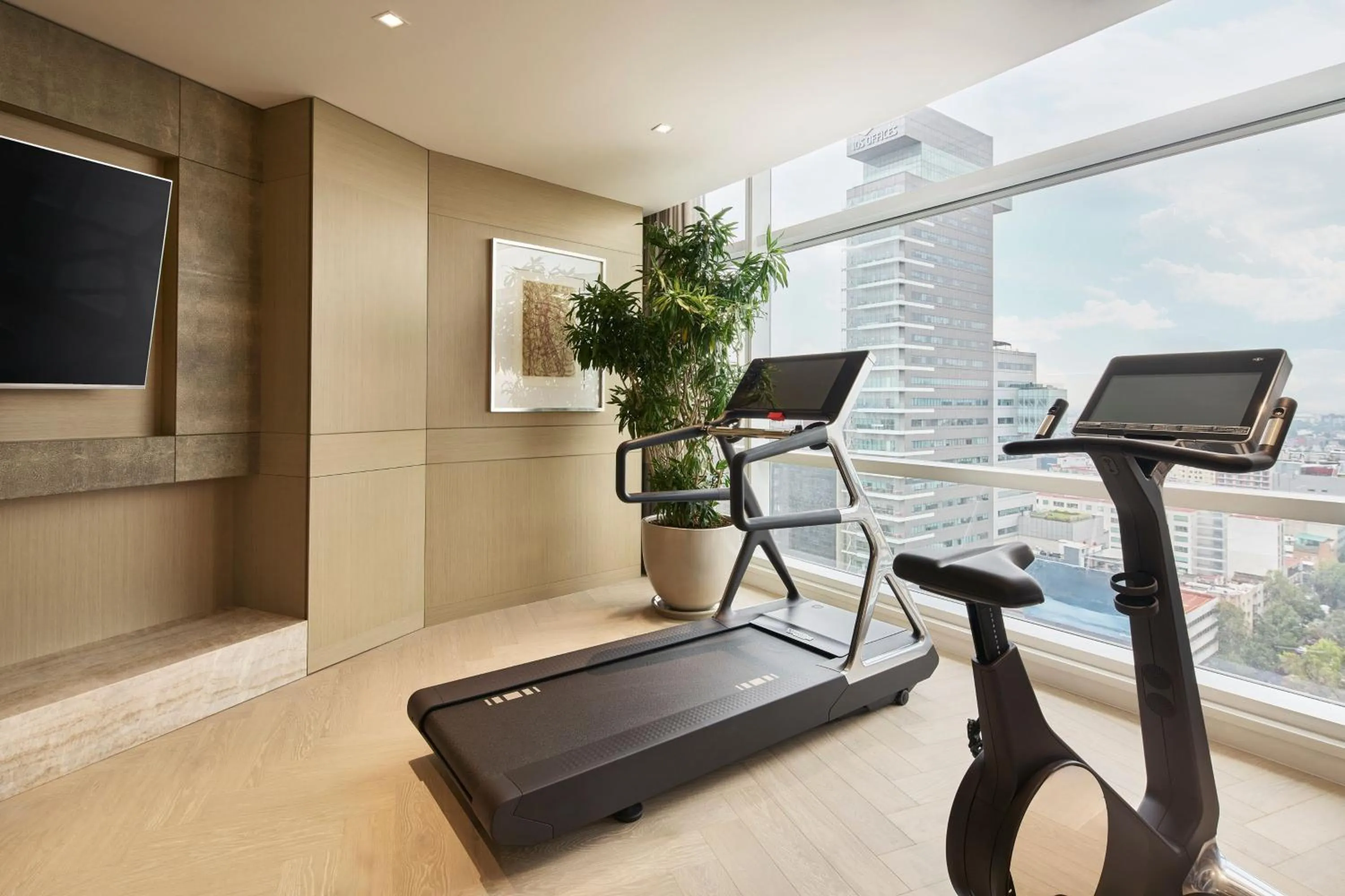 Photo of the whole room in The St. Regis Mexico City