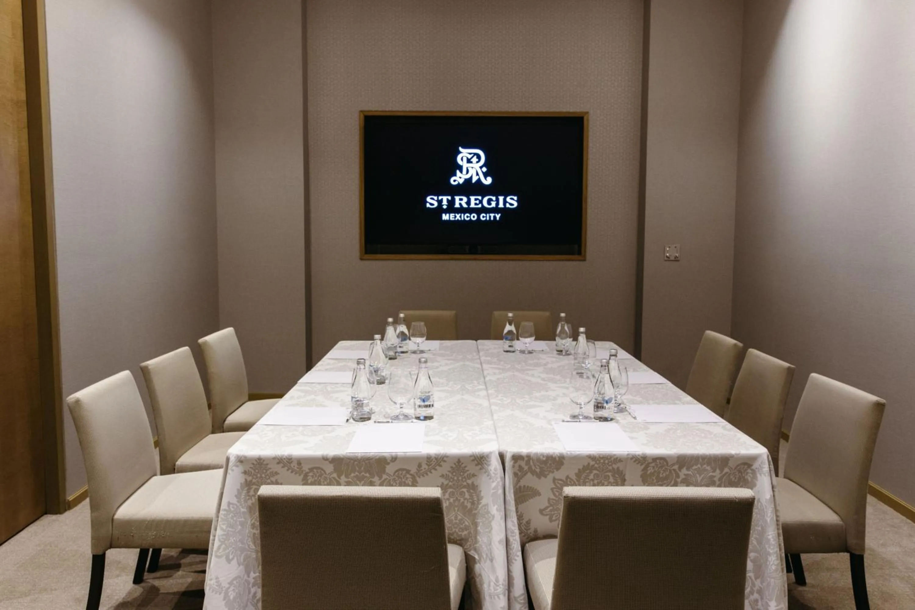 Meeting/conference room in The St. Regis Mexico City