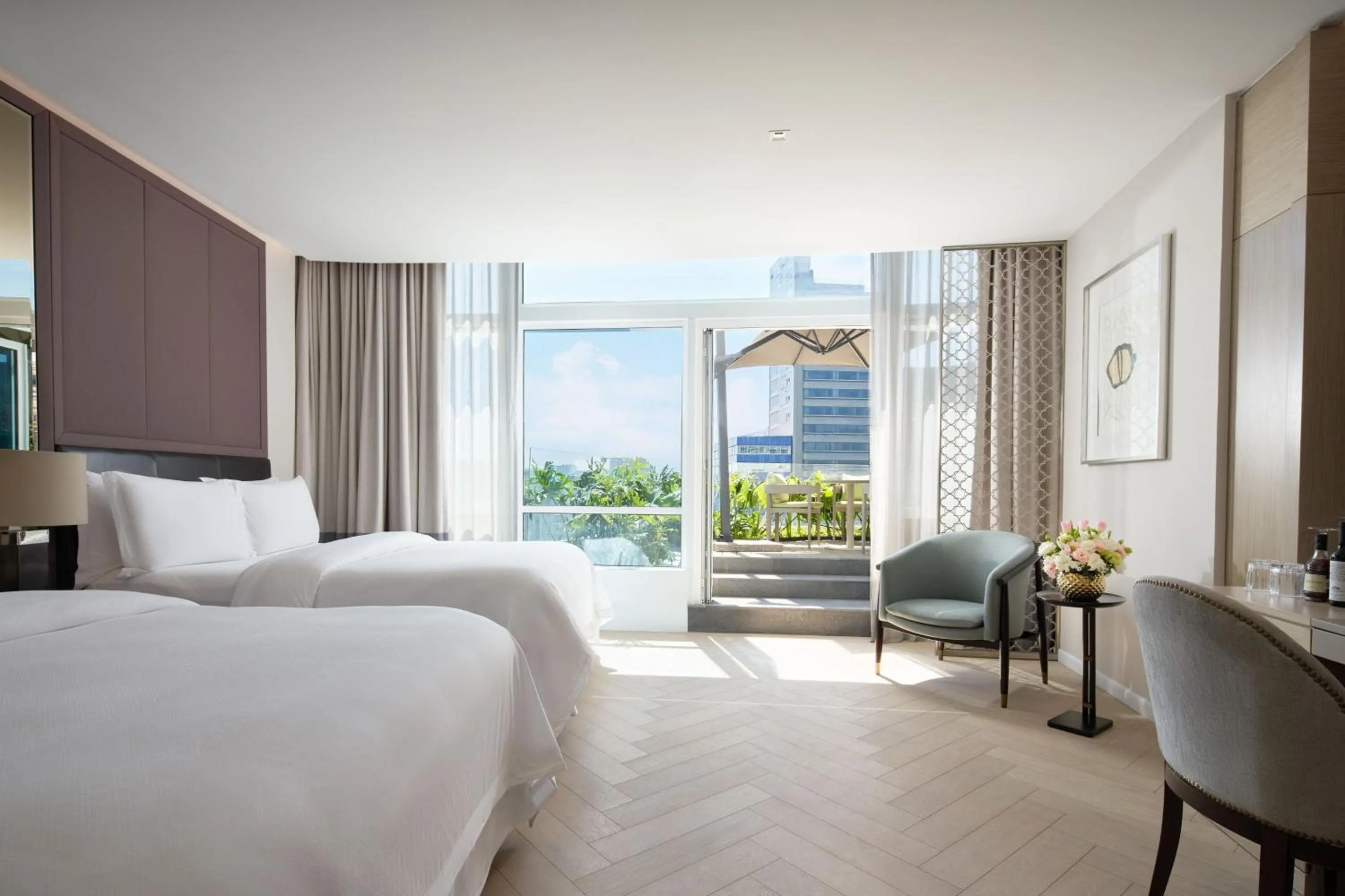 Photo of the whole room, Bed in The St. Regis Mexico City