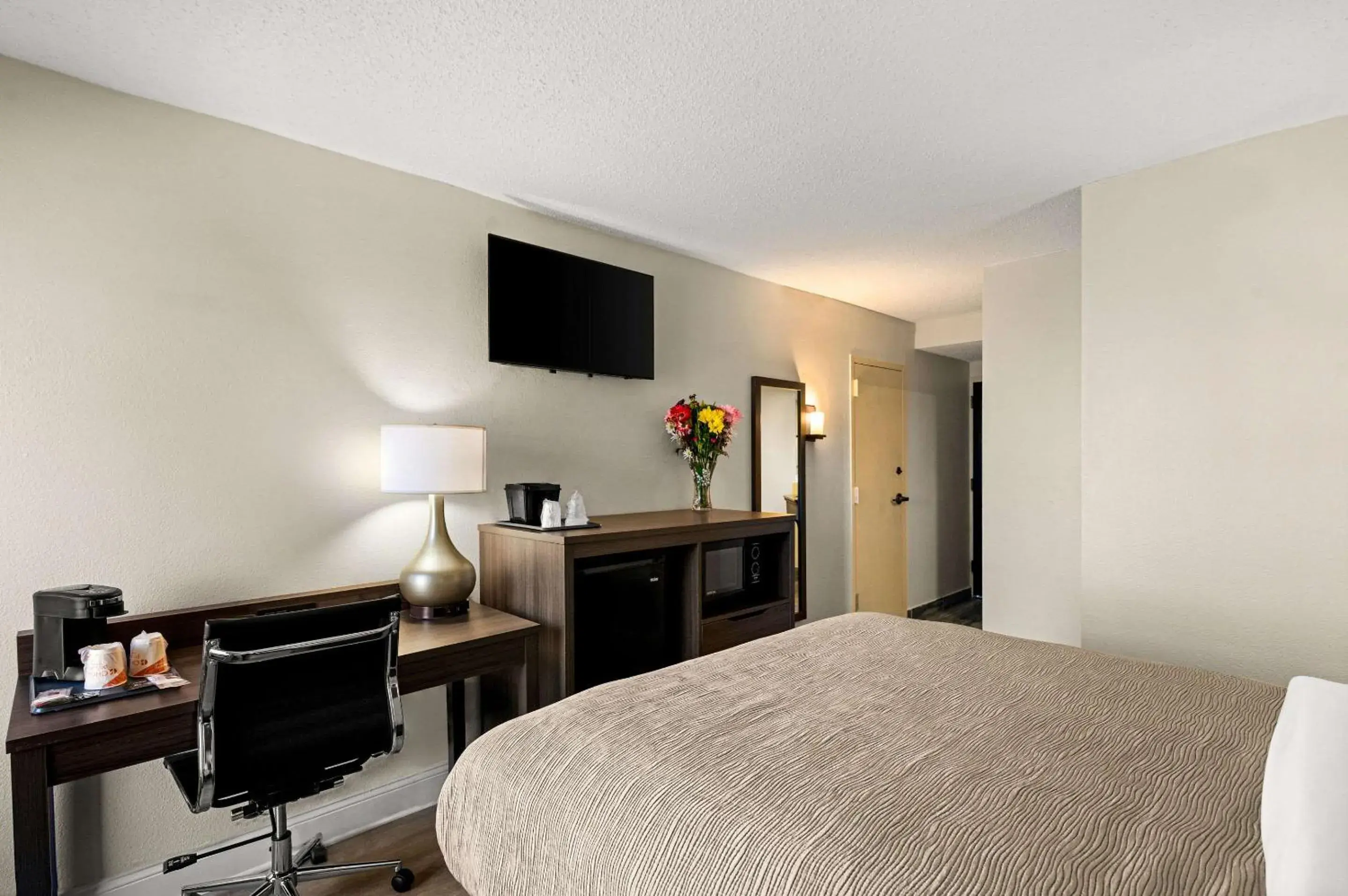 Bedroom, Bed in Quality Inn & Suites North Little Rock Bedroom, Bed in Quality Inn & Suites North Little Rock