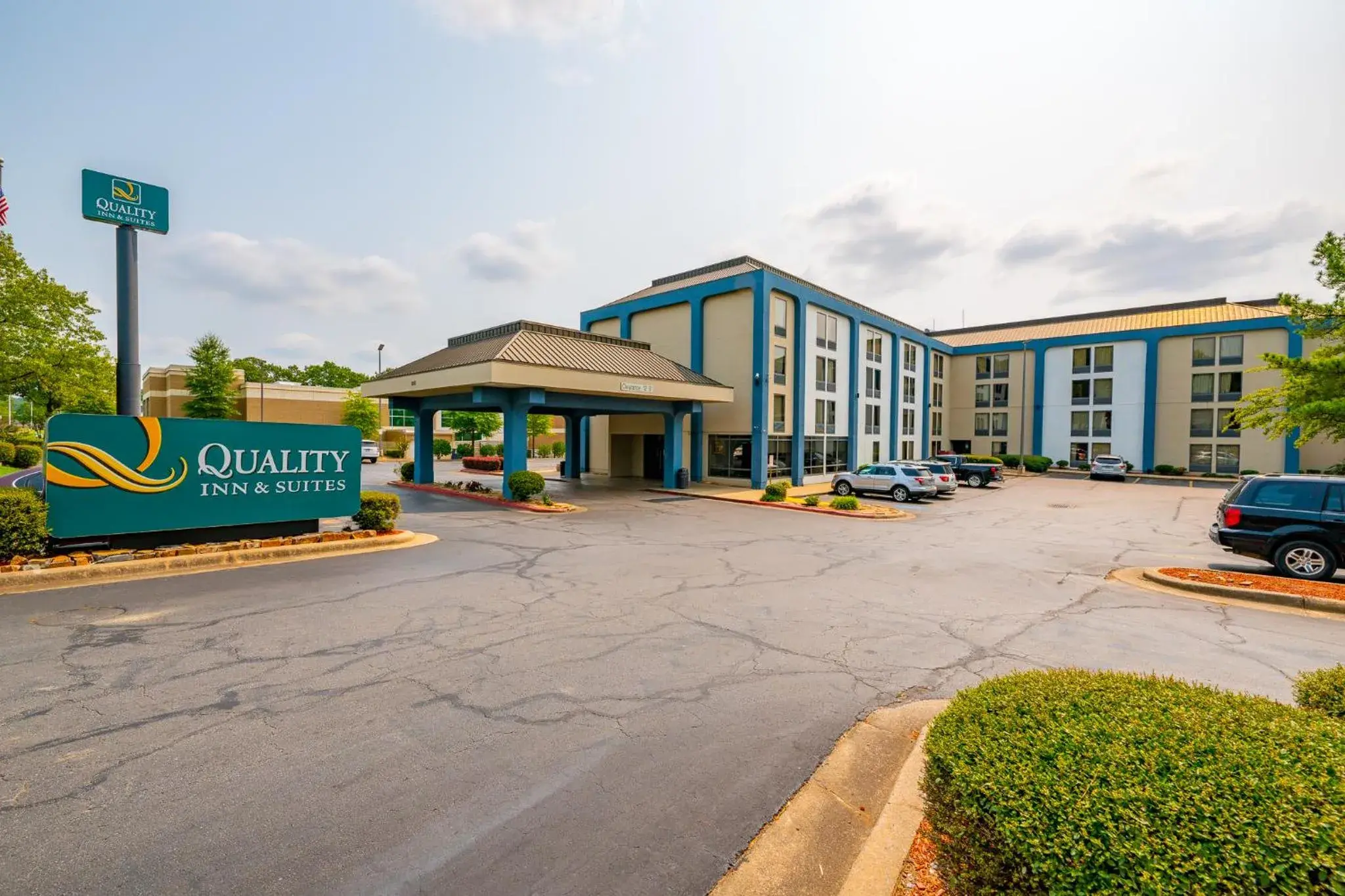 Property building in Quality Inn & Suites North Little Rock Property building in Quality Inn & Suites North Little Rock