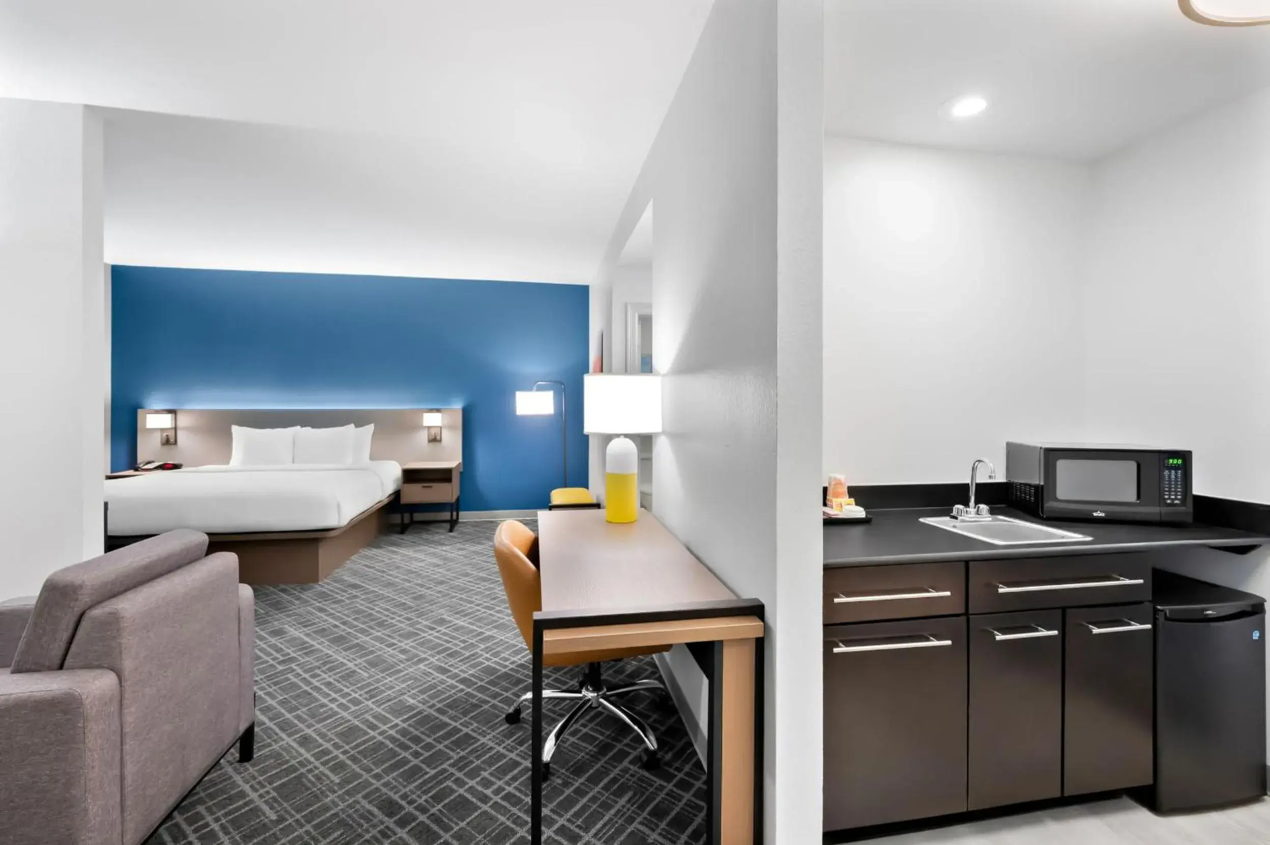 Family King Suite - Non-Smoking in Comfort Inn & Suites Fort Smith I-540 Family King Suite - Non-Smoking in Comfort Inn & Suites Fort Smith I-540