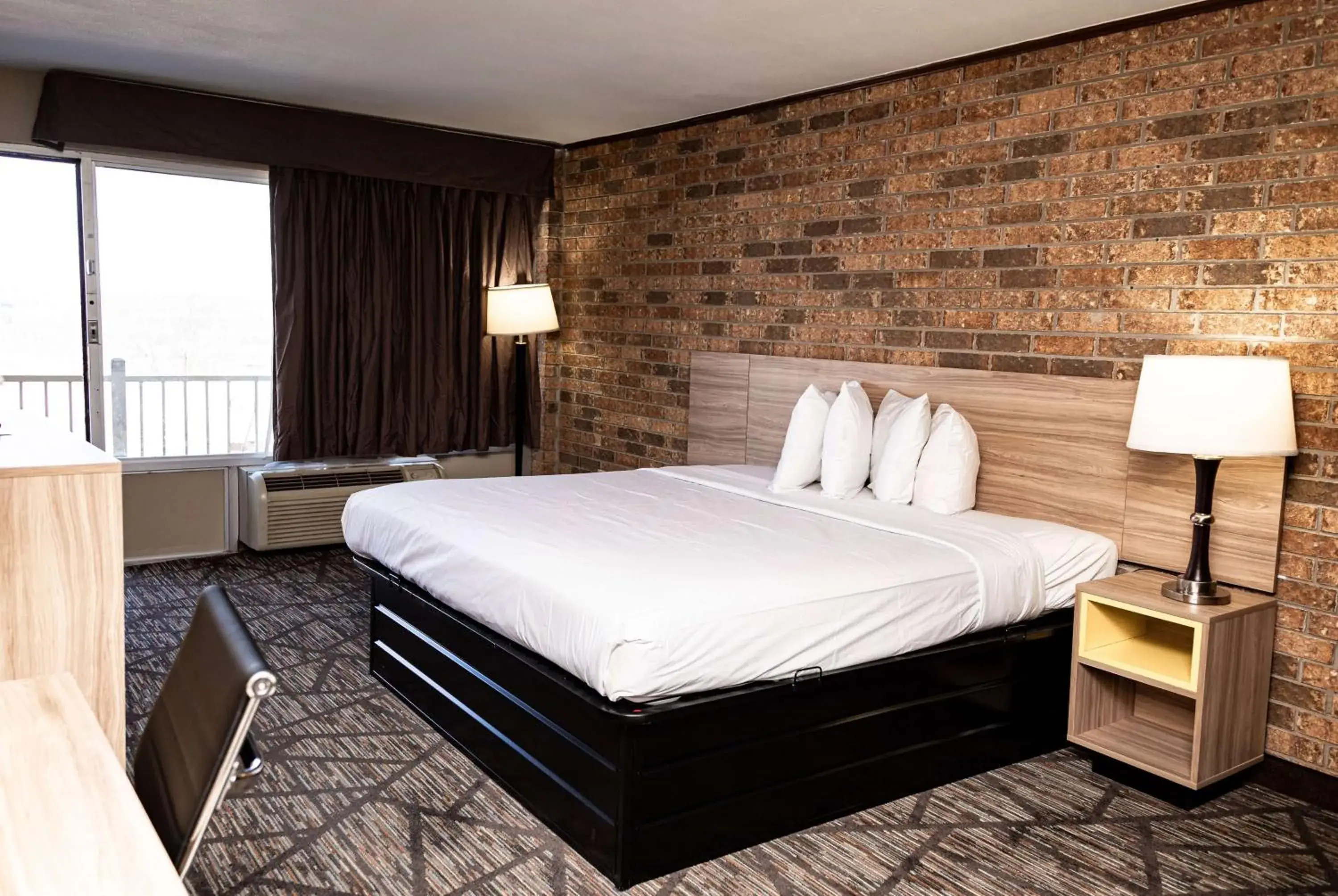 Bed in Days-Inn by Wyndham Batesville AR Bed in Days-Inn by Wyndham Batesville AR