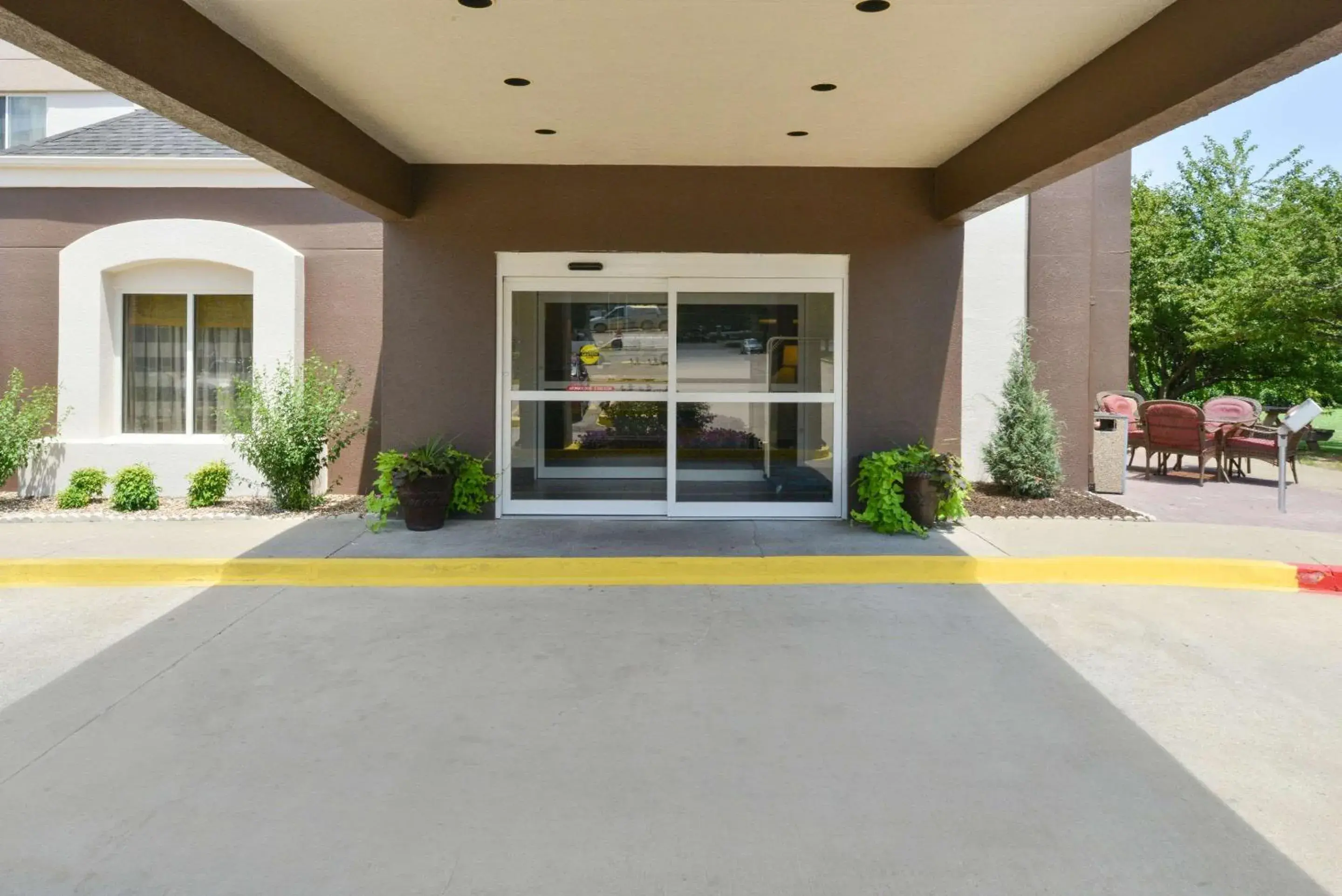 Property building in Sleep Inn Fayetteville North Property building in Sleep Inn Fayetteville North