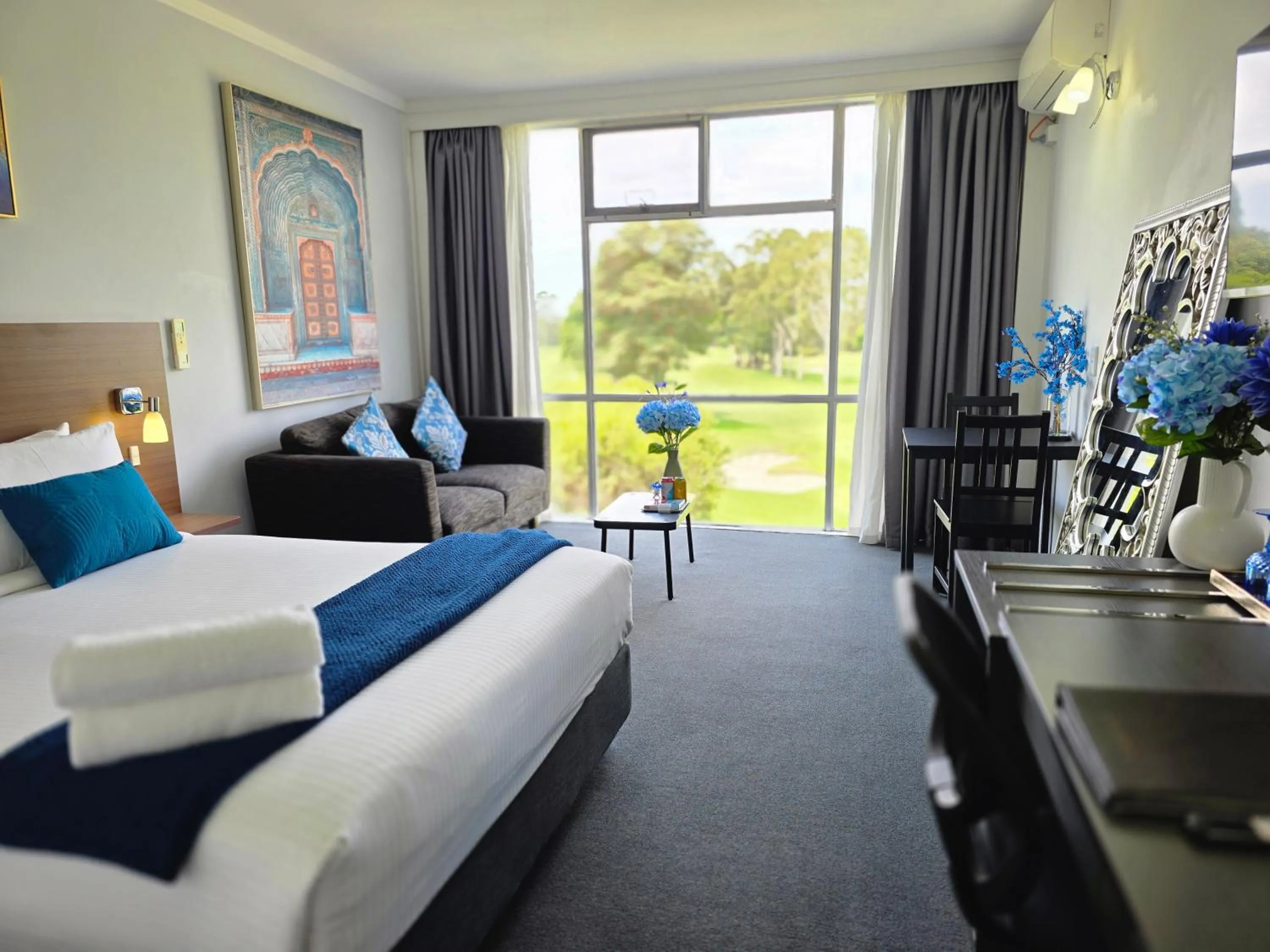 Bed in The Select Inn Ryde