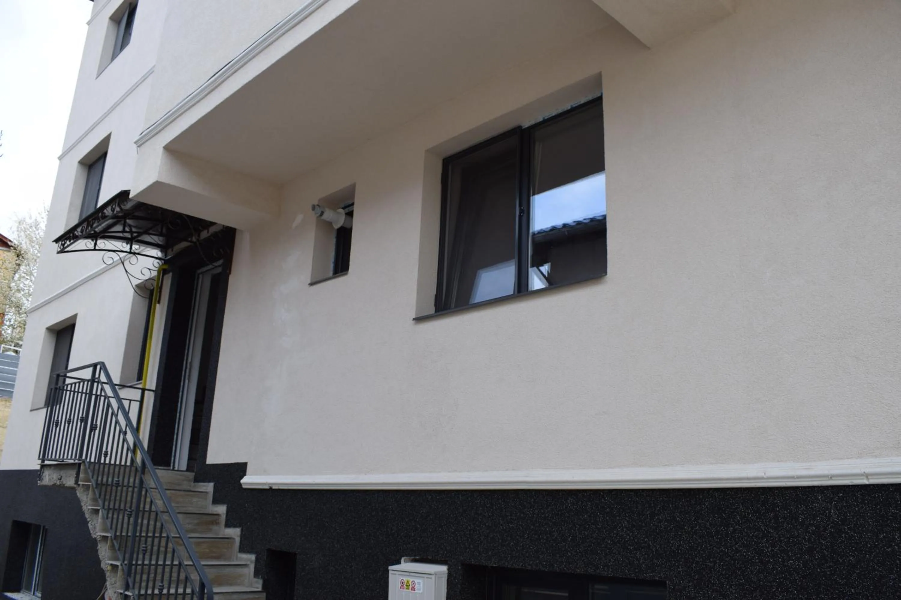 Property building in YNS Apartaments