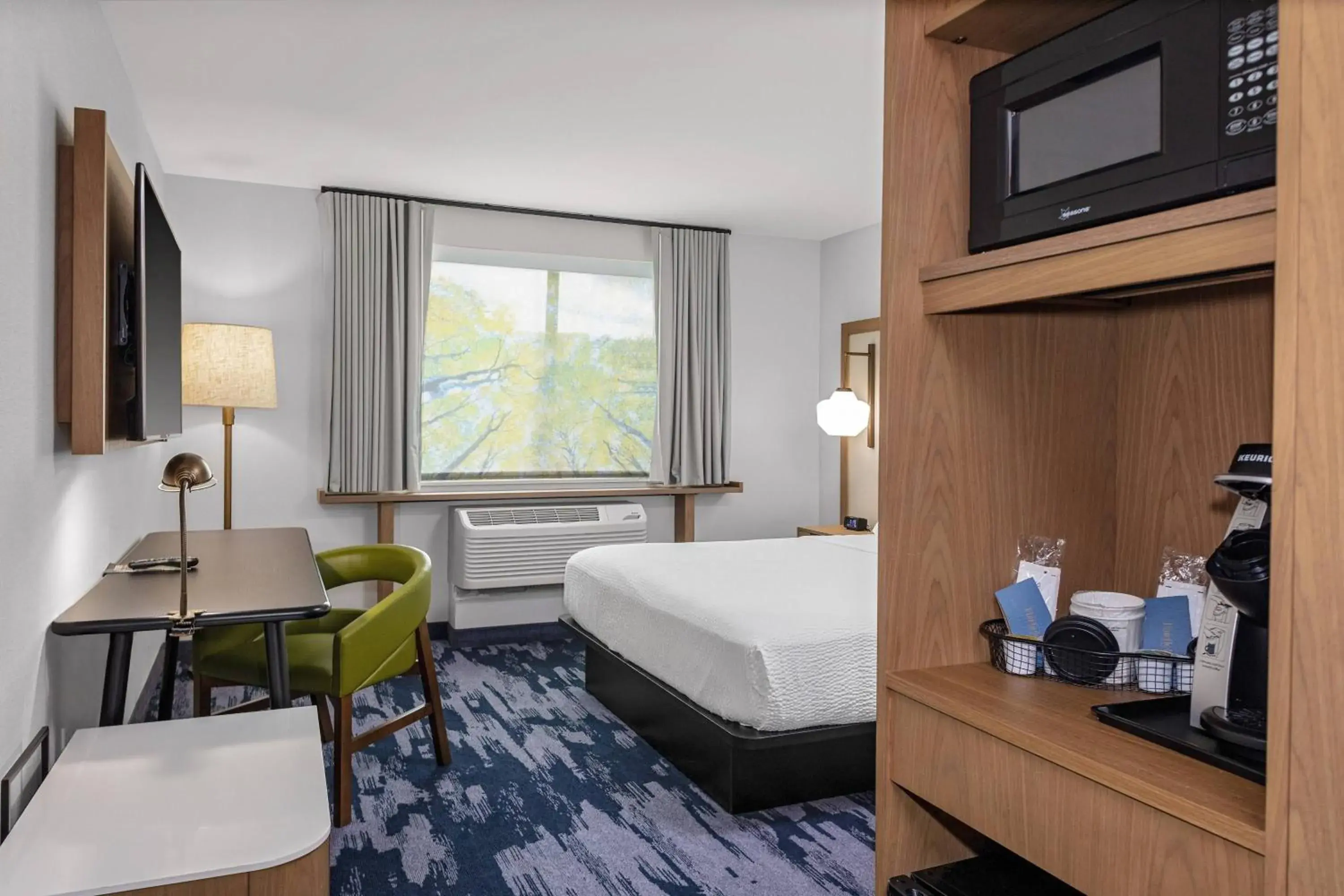 King Room - Hearing Accessible in Fairfield Inn & Suites by Marriott Indianapolis Greenfield King Room - Hearing Accessible in Fairfield Inn & Suites by Marriott Indianapolis Greenfield