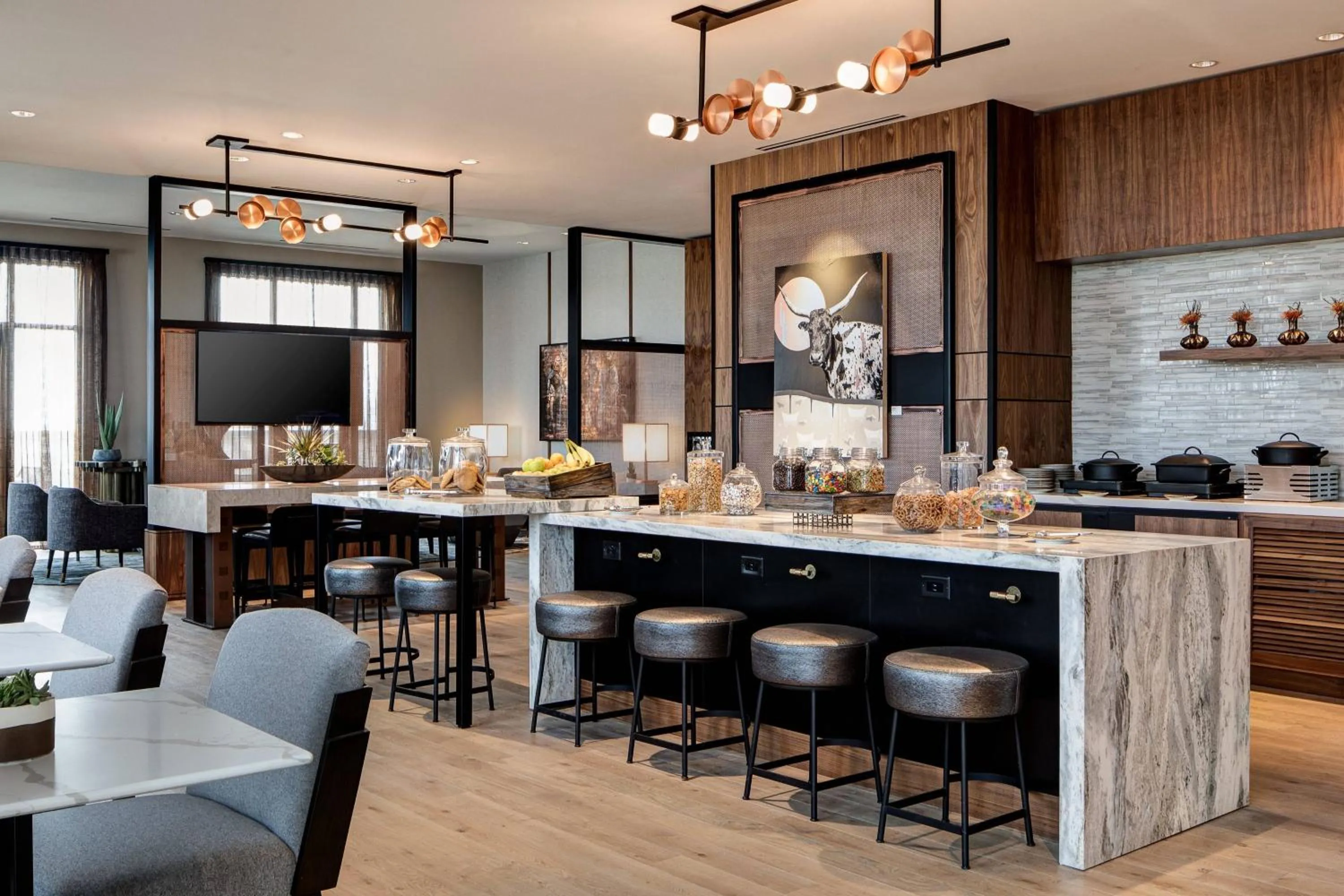 Lounge or bar in Odessa Marriott Hotel & Conference Center