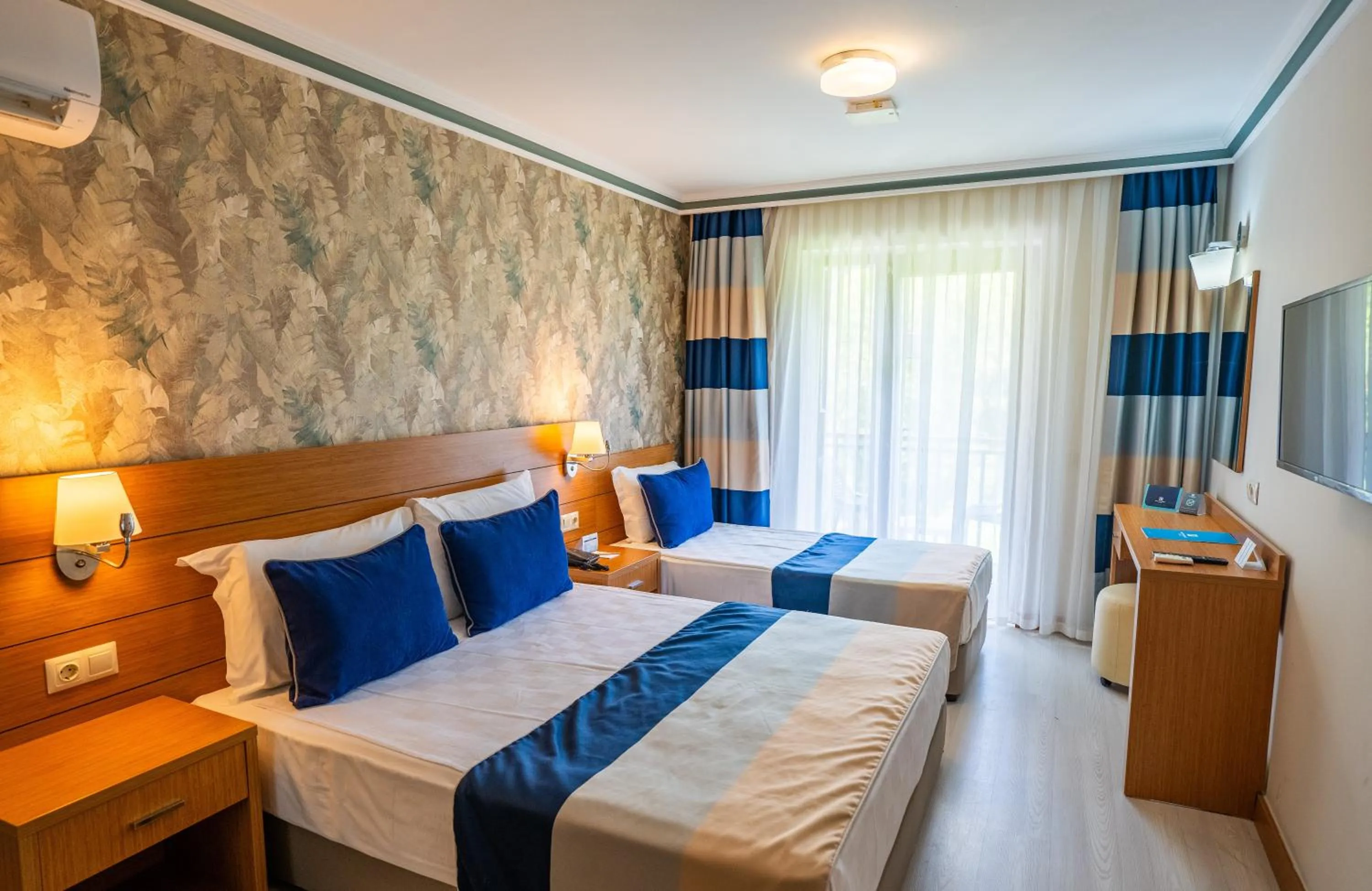 Bed in Master Family Club