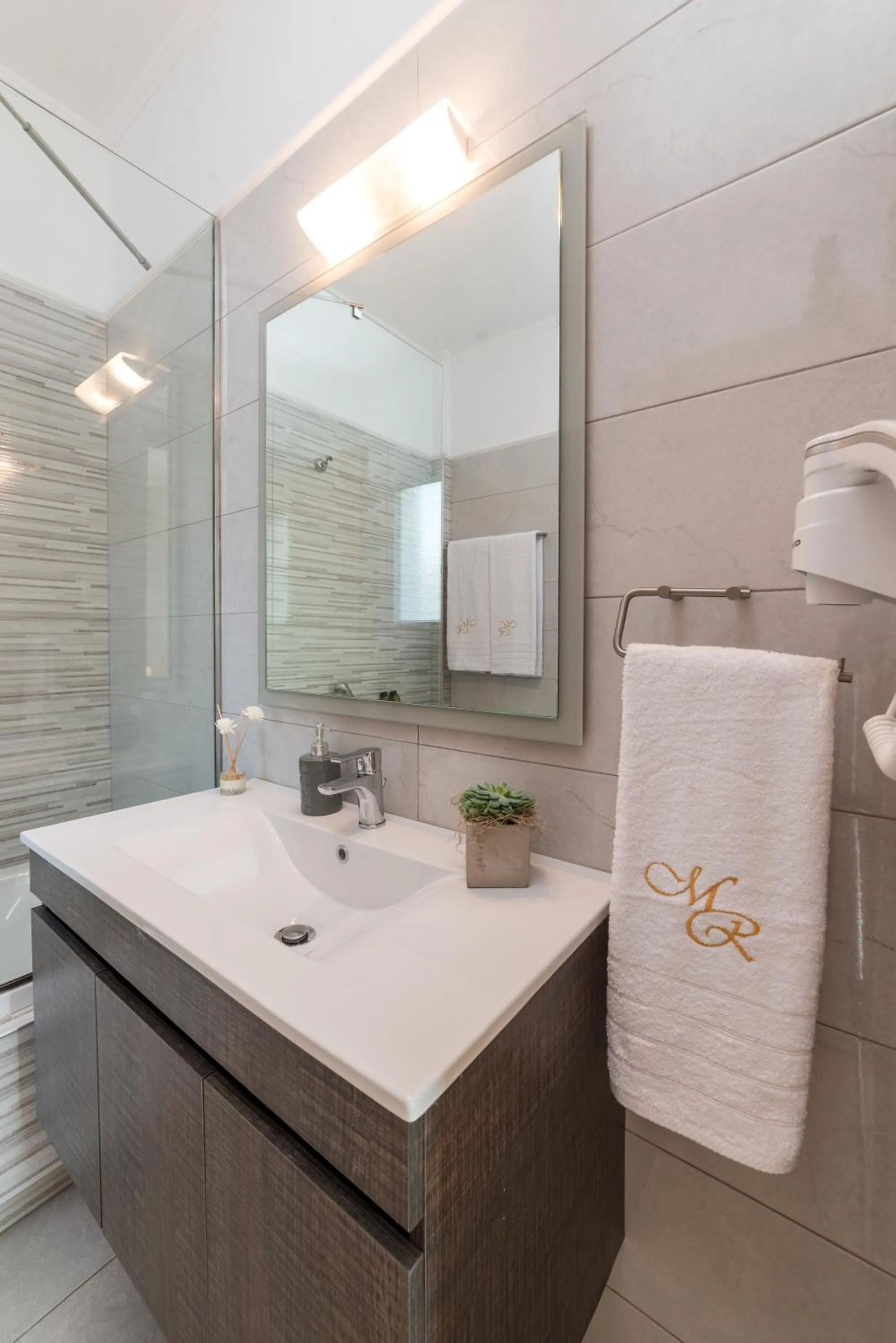 Bathroom in Mamfredas Luxury Resort