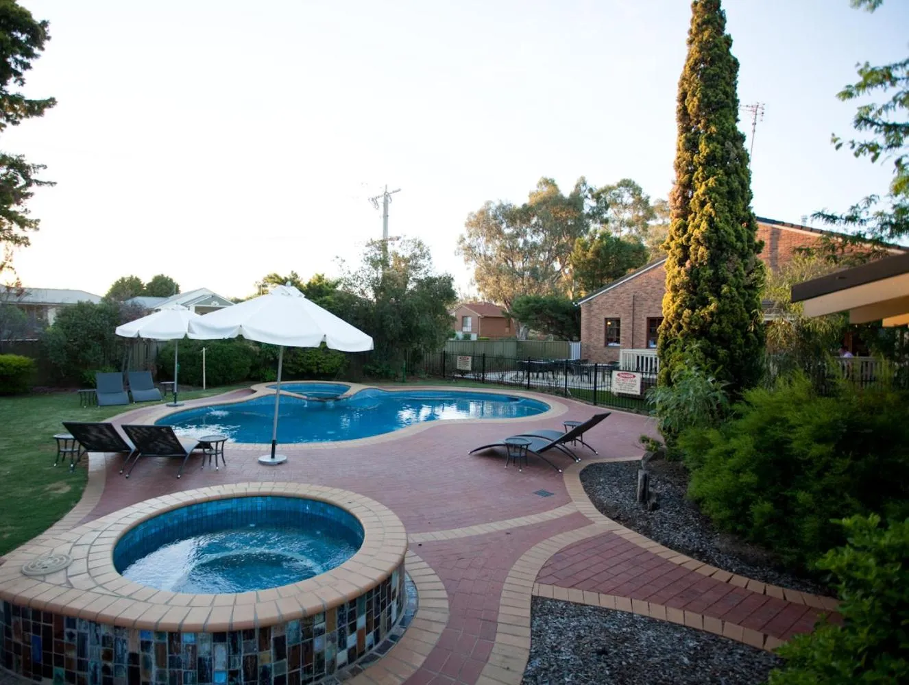 Hot Tub in Mercure Port of Echuca